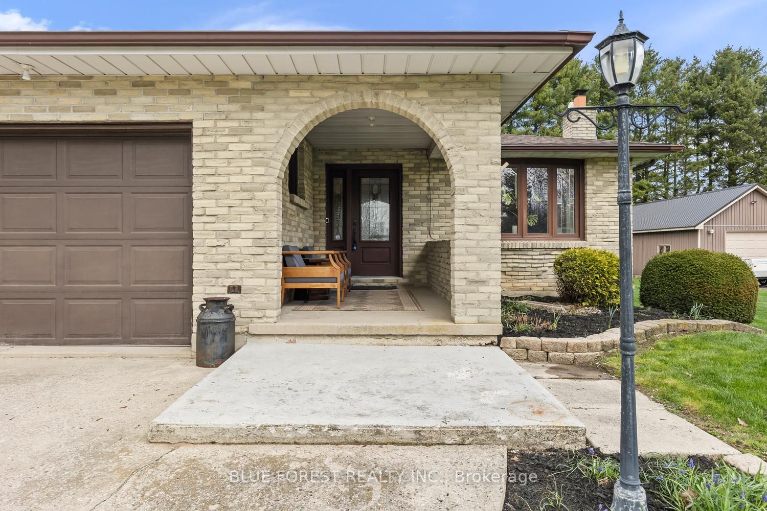 2362 Slo Pitch Road Property Photo 4