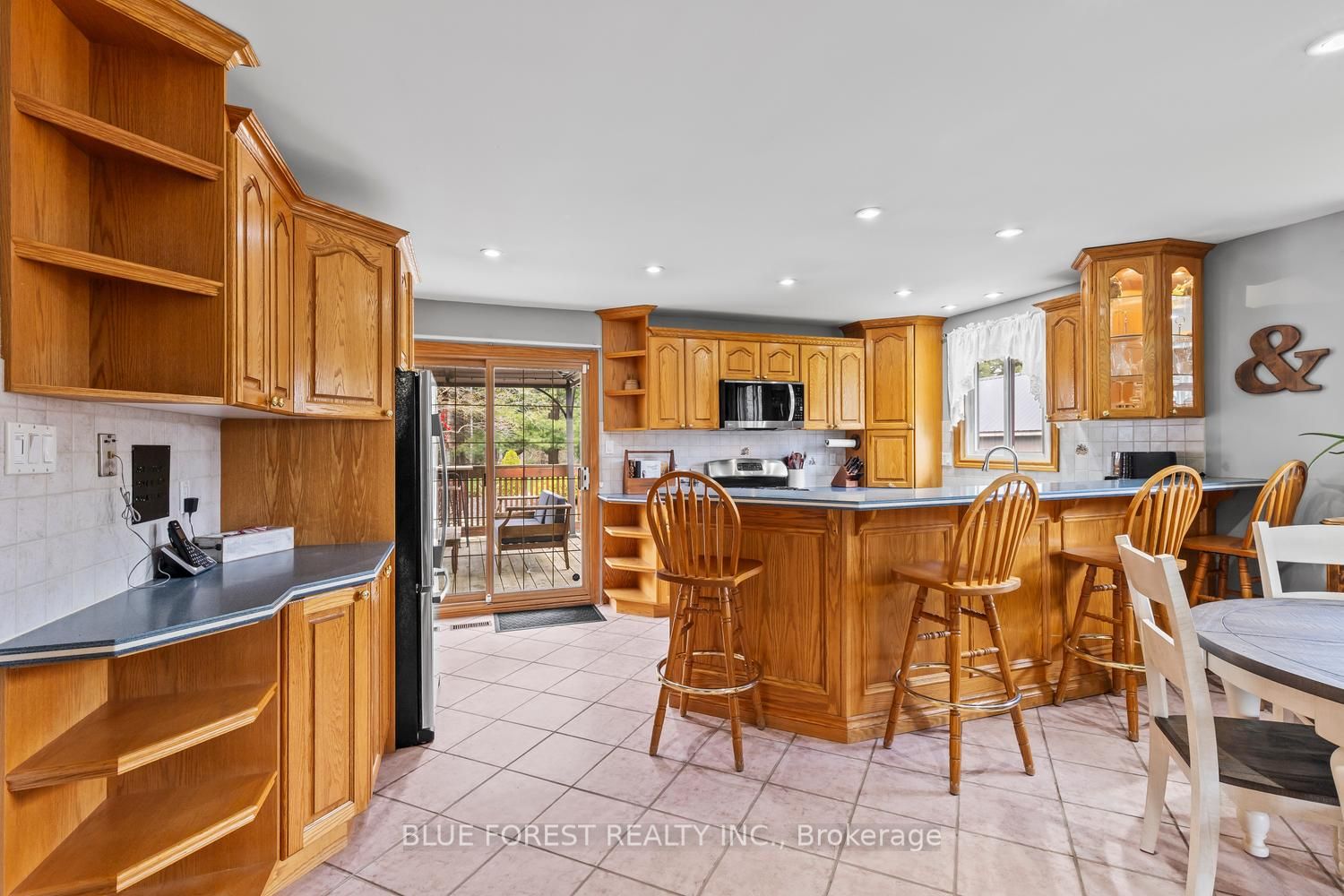 2362 Slo Pitch Road Property Photo 13