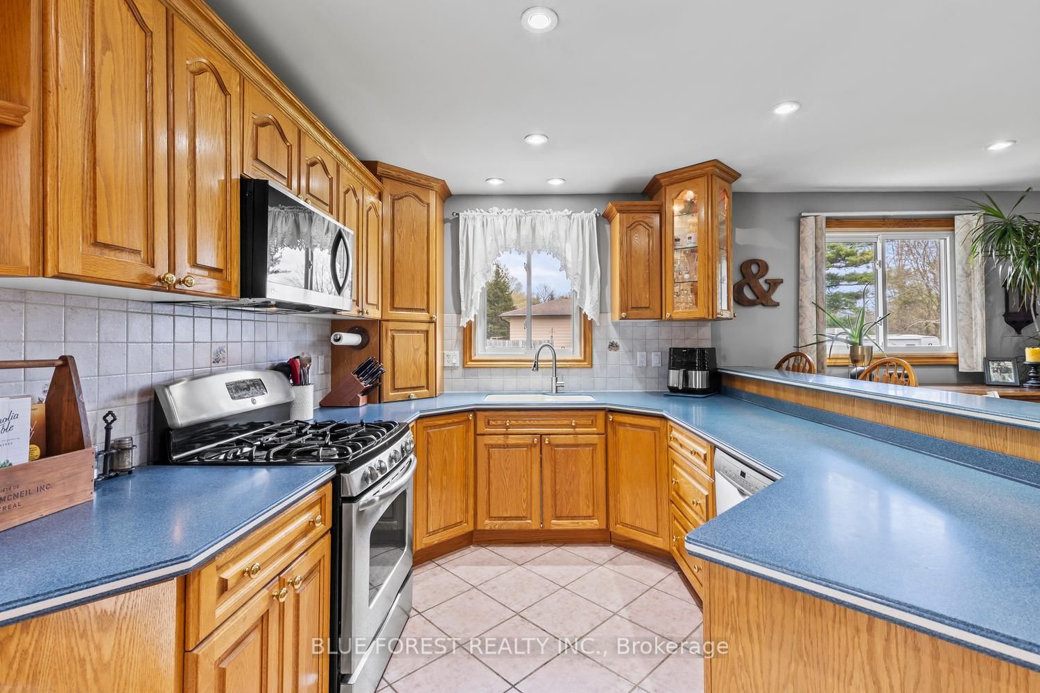 2362 Slo Pitch Road Property Photo 14