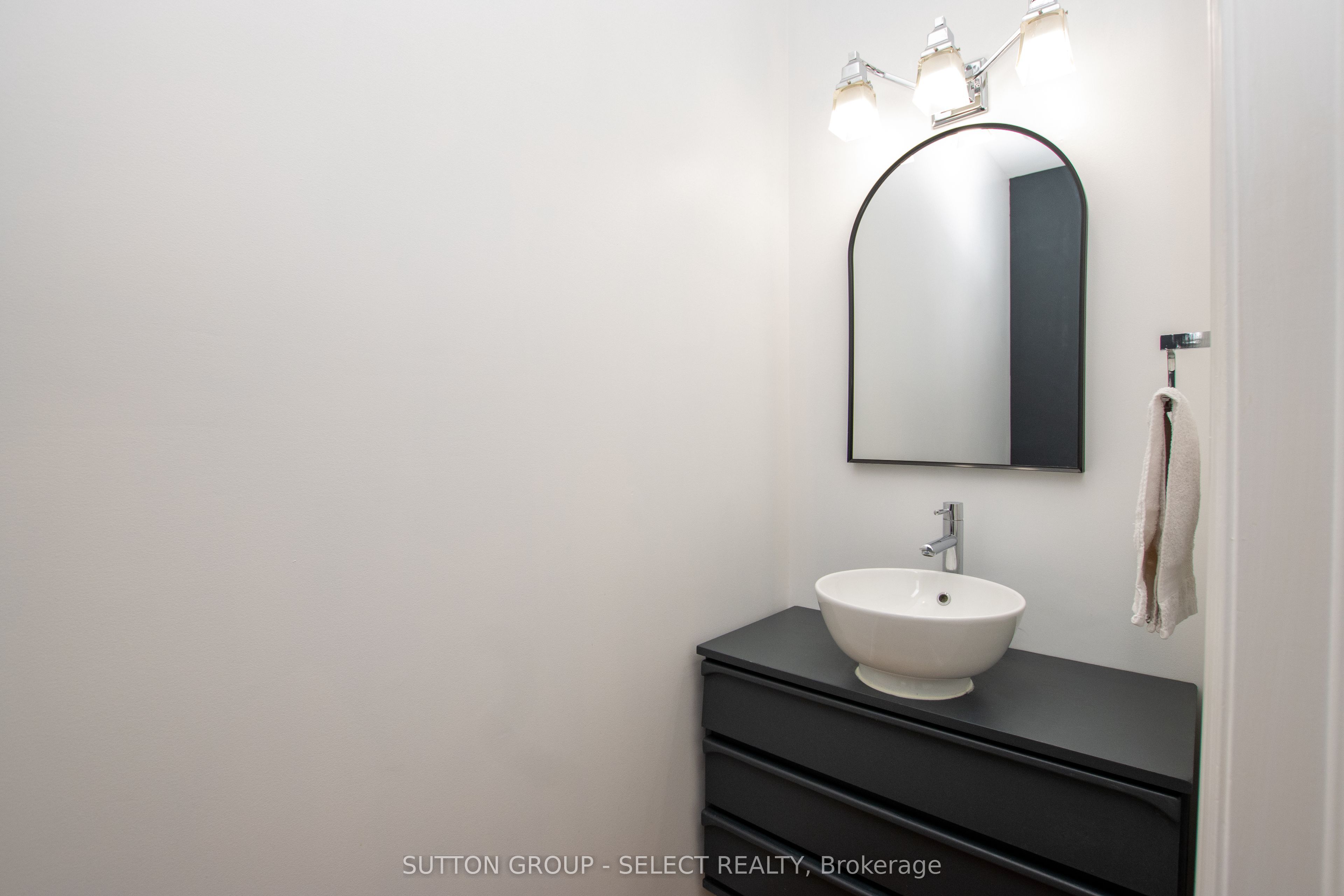 4125 Masterson Circle Property Photo 9