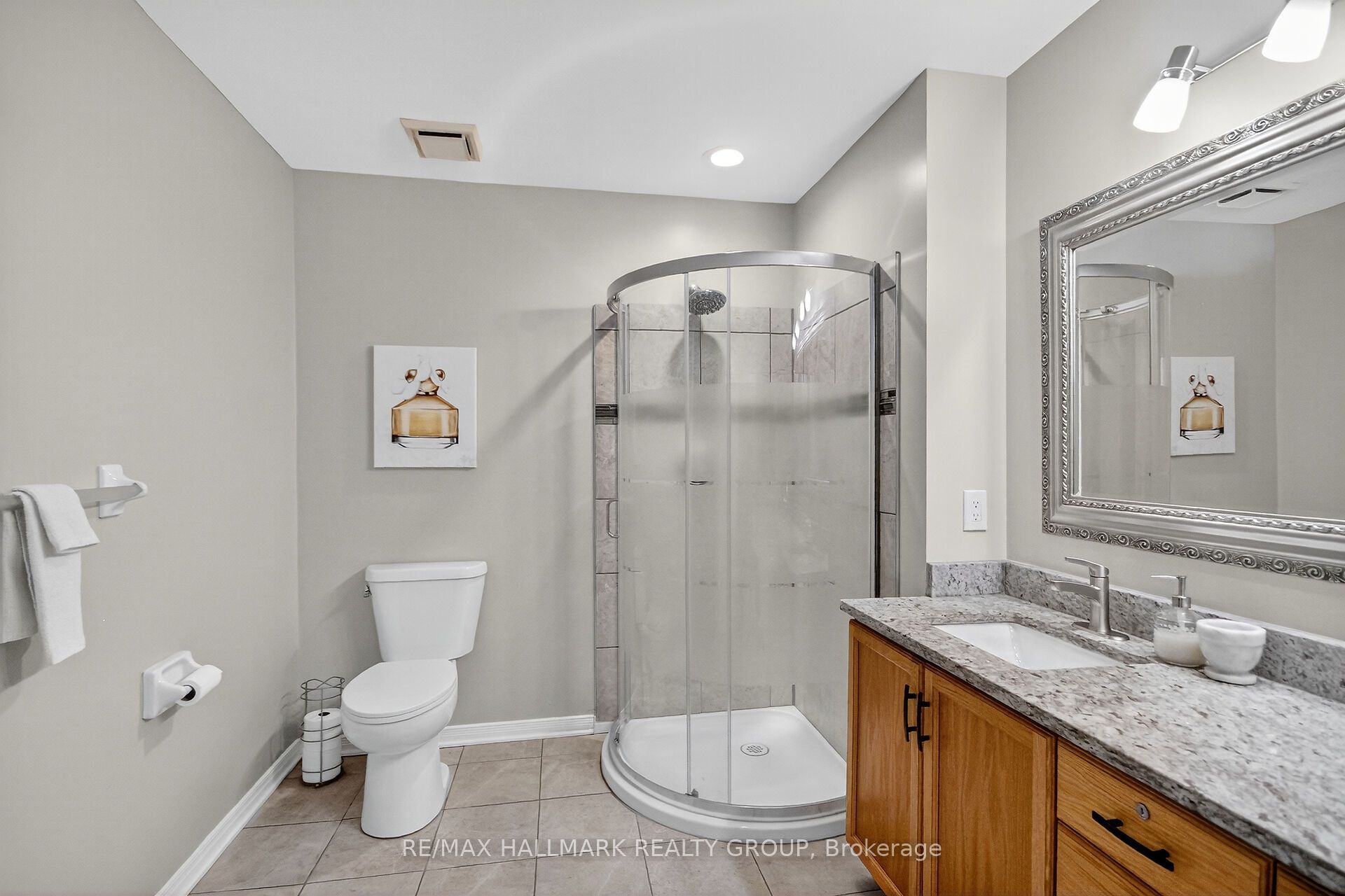 110 Hunter's Glen Crescent Property Photo 21
