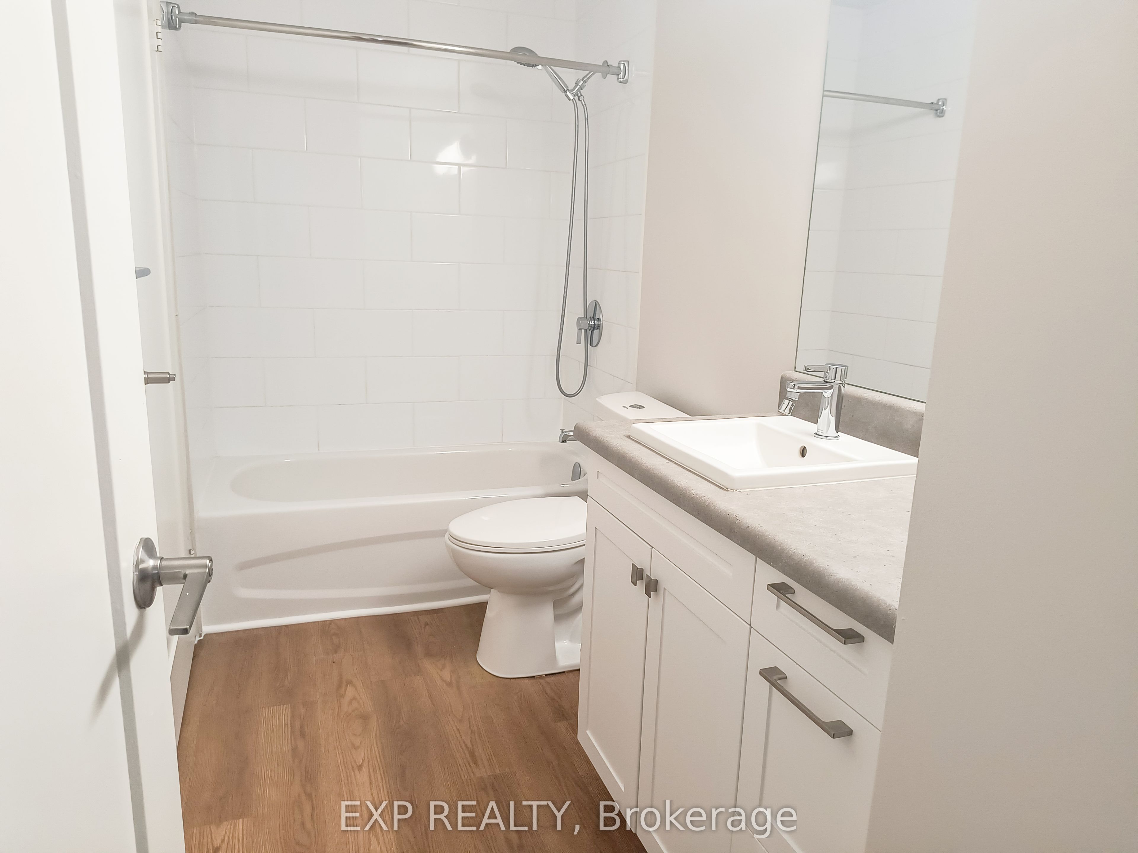 971 Gulf Place 6 Property Photo 10