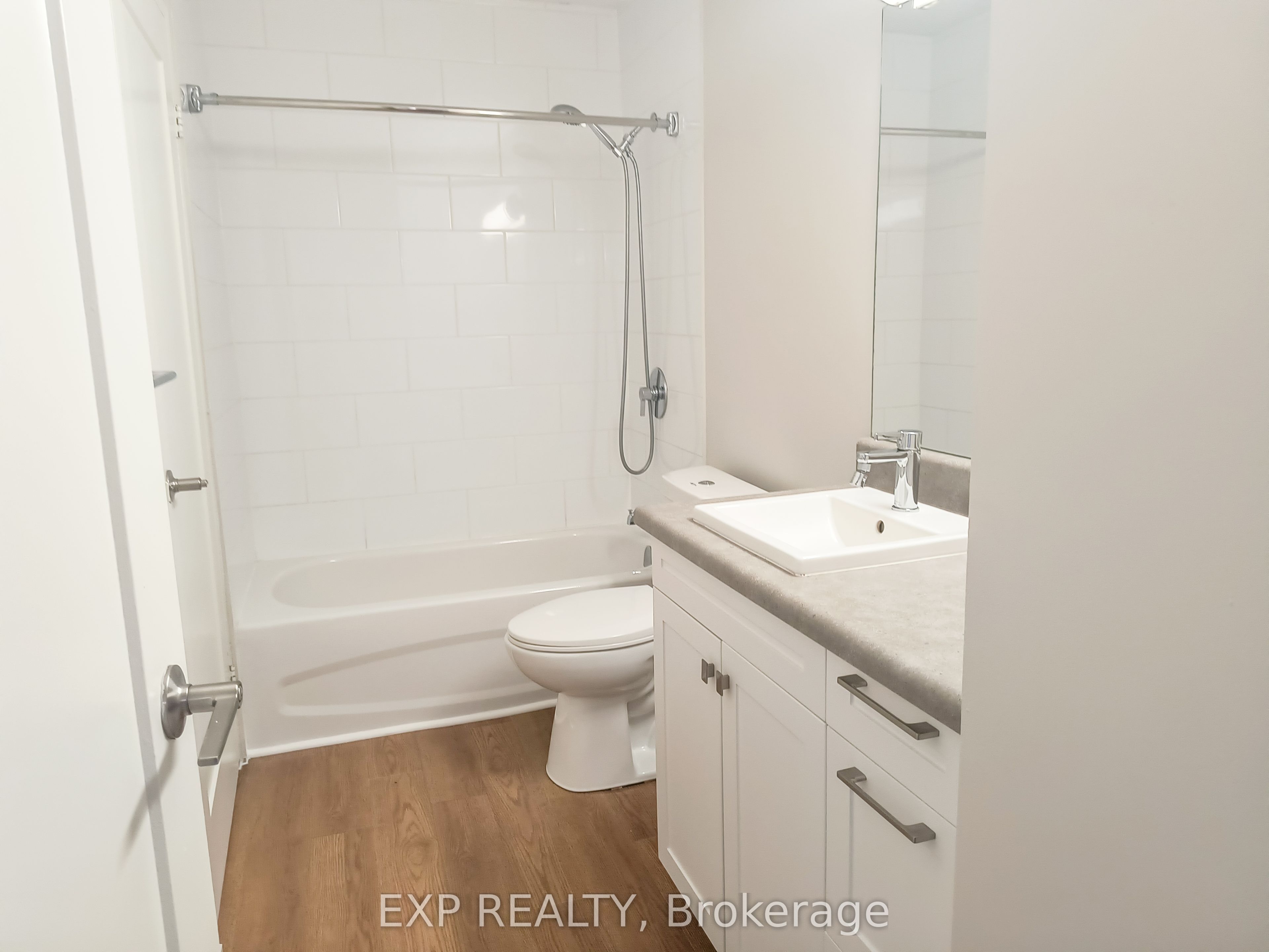 971 Gulf Place 6 Property Photo 13