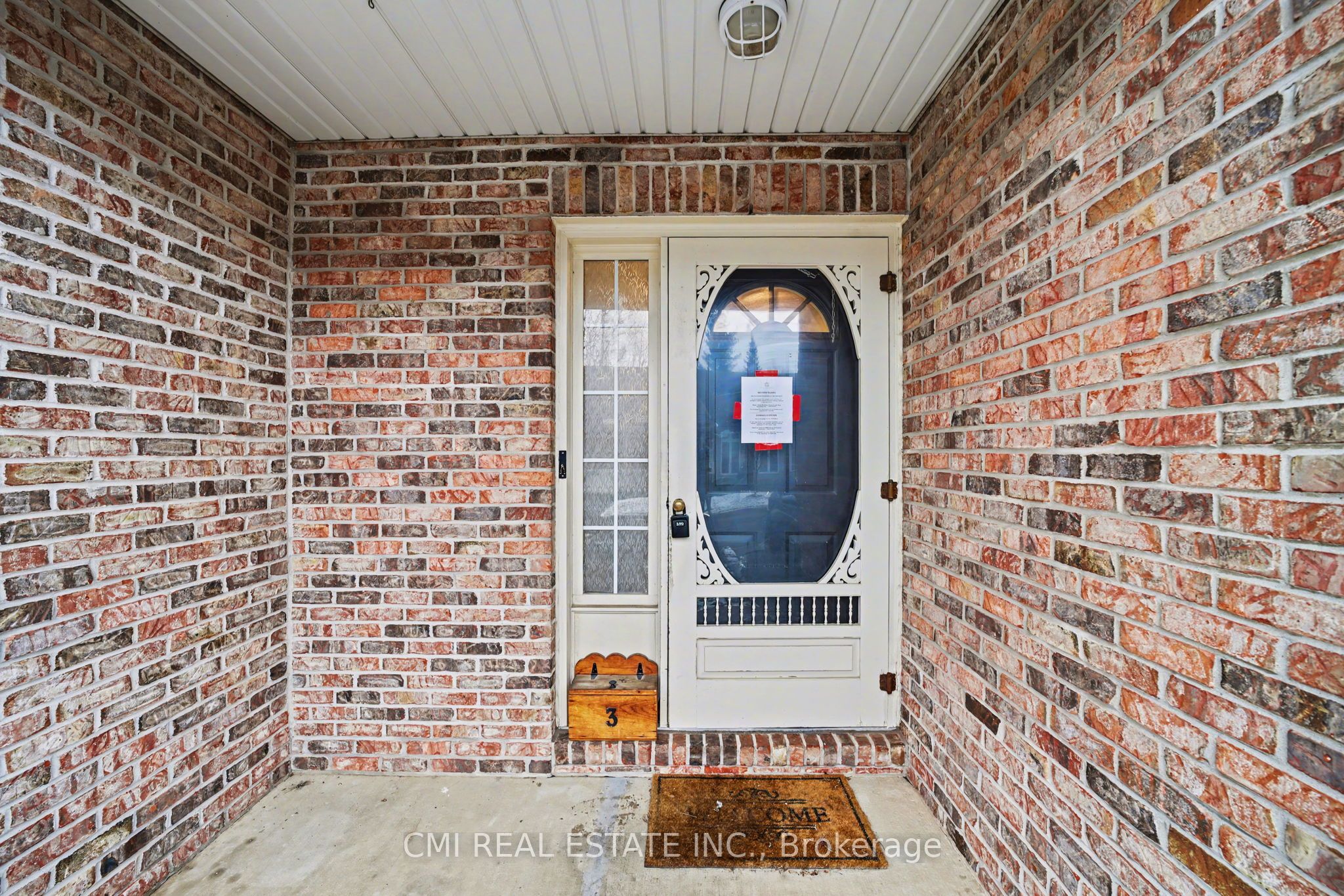 5070 Drummond Road 3 Property Photo 4