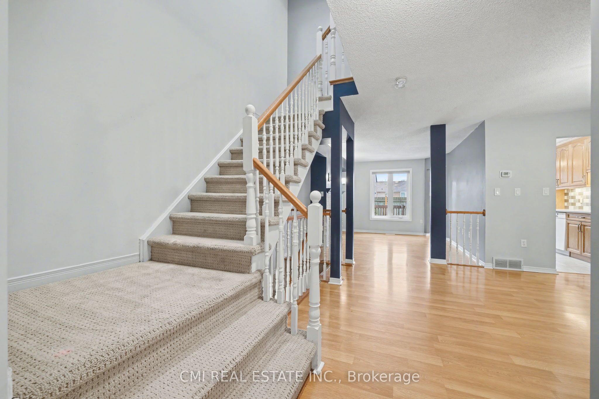 5070 Drummond Road 3 Property Photo 10