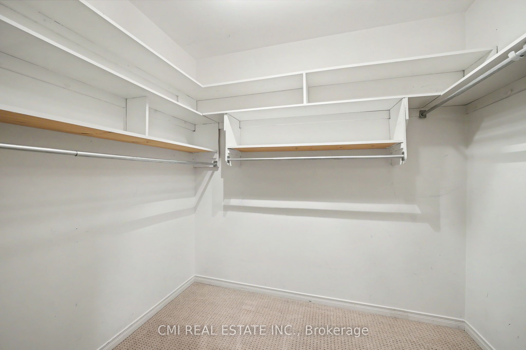 5070 Drummond Road 3 Property Photo 29