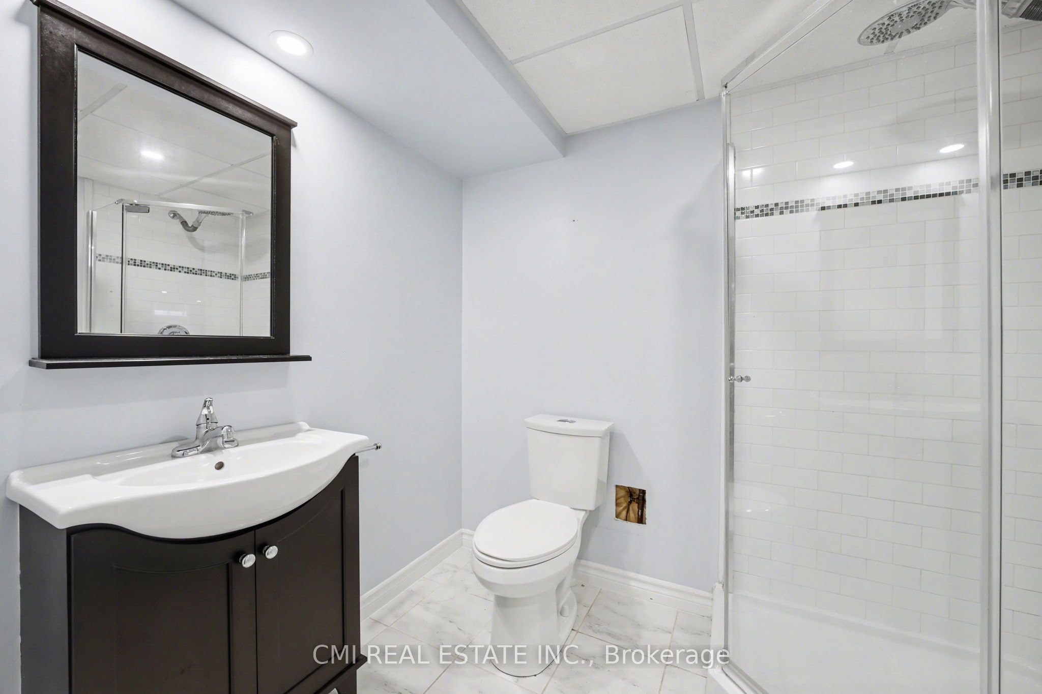 5070 Drummond Road 3 Property Photo 30