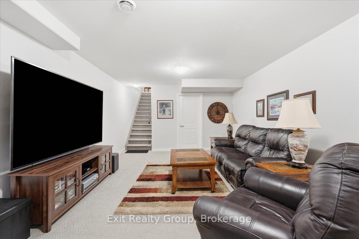 30 Sandhu Crescent Property Photo 15