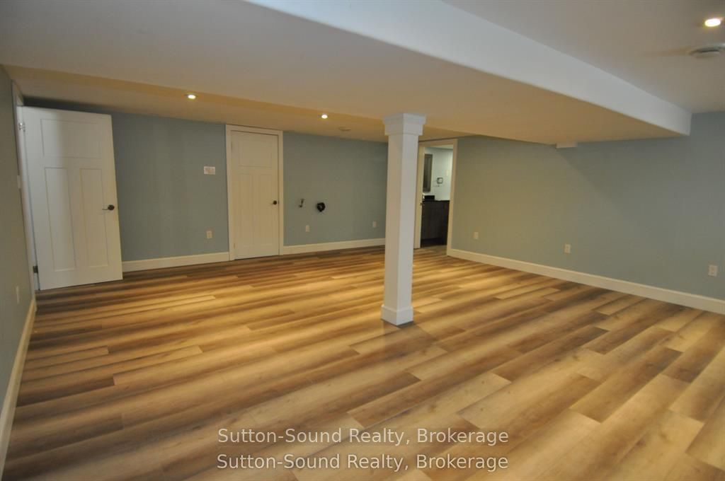 10 Brownlee Street S Property Photo 28