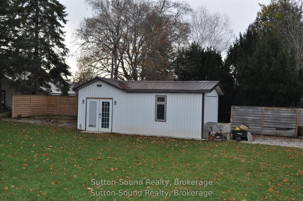 10 Brownlee Street S Property Photo 40