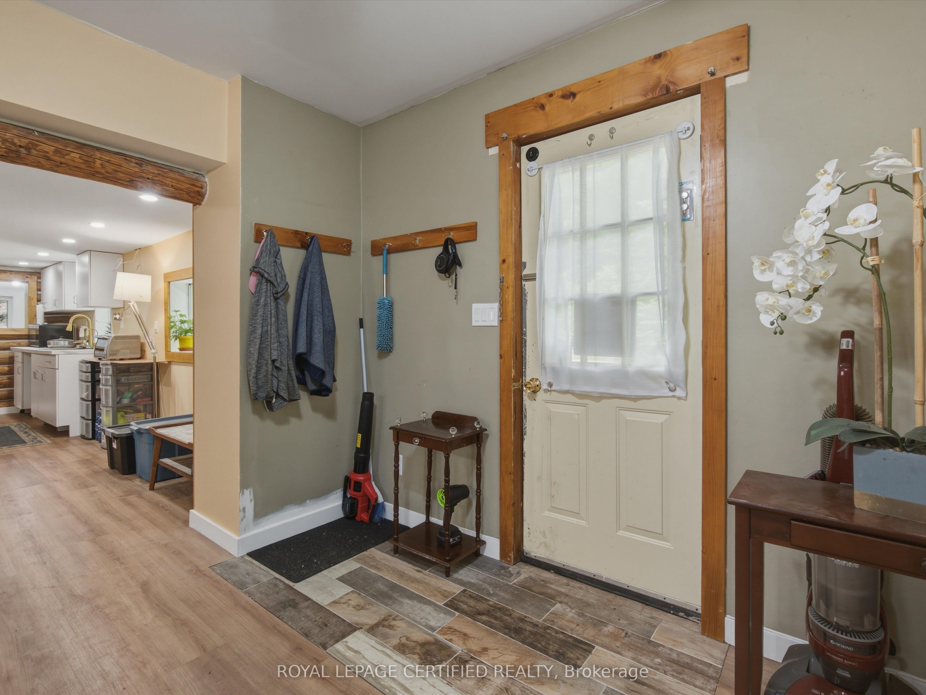 240 Britannia Road Property Photo 6