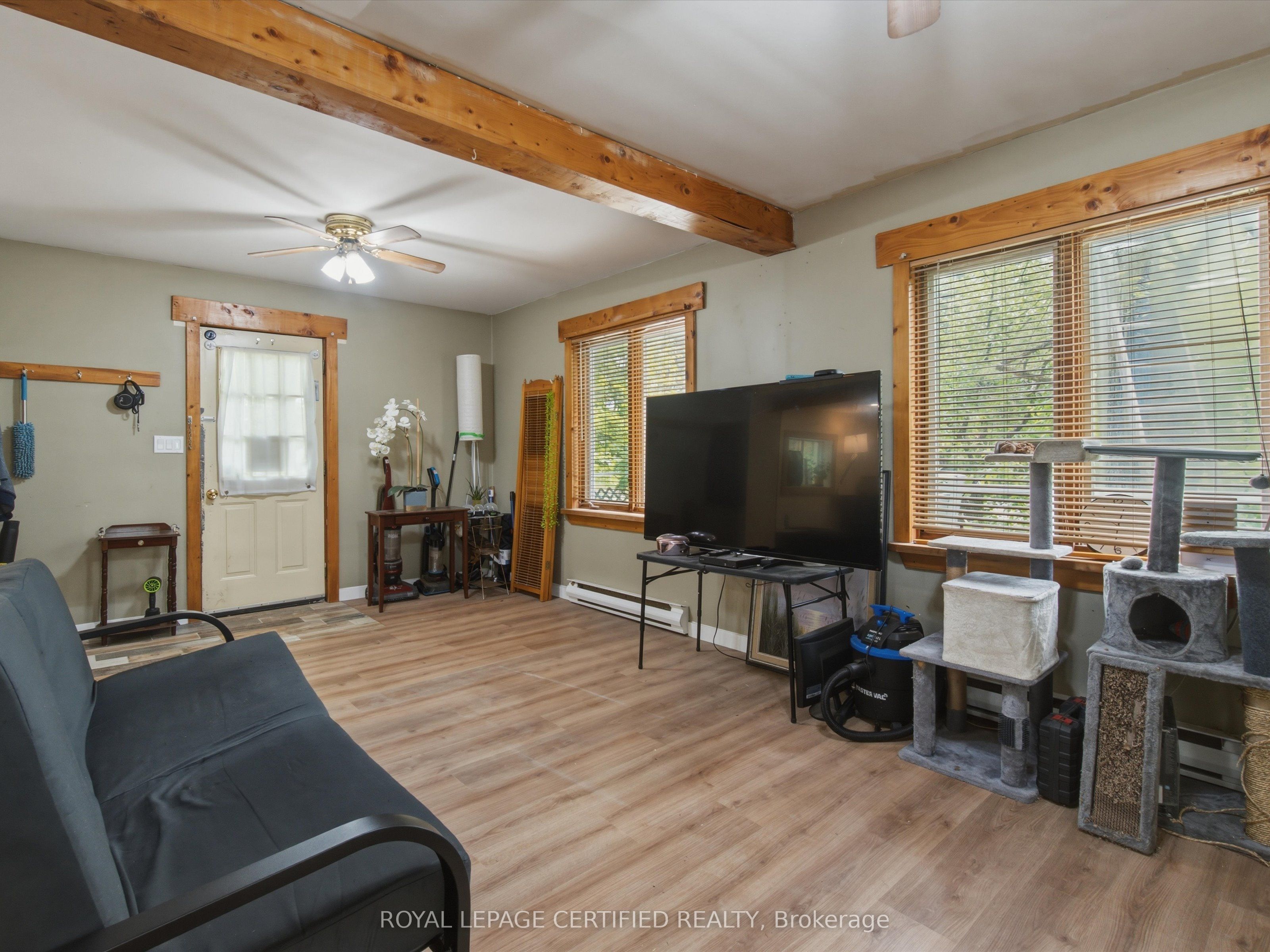 240 Britannia Road Property Photo 8