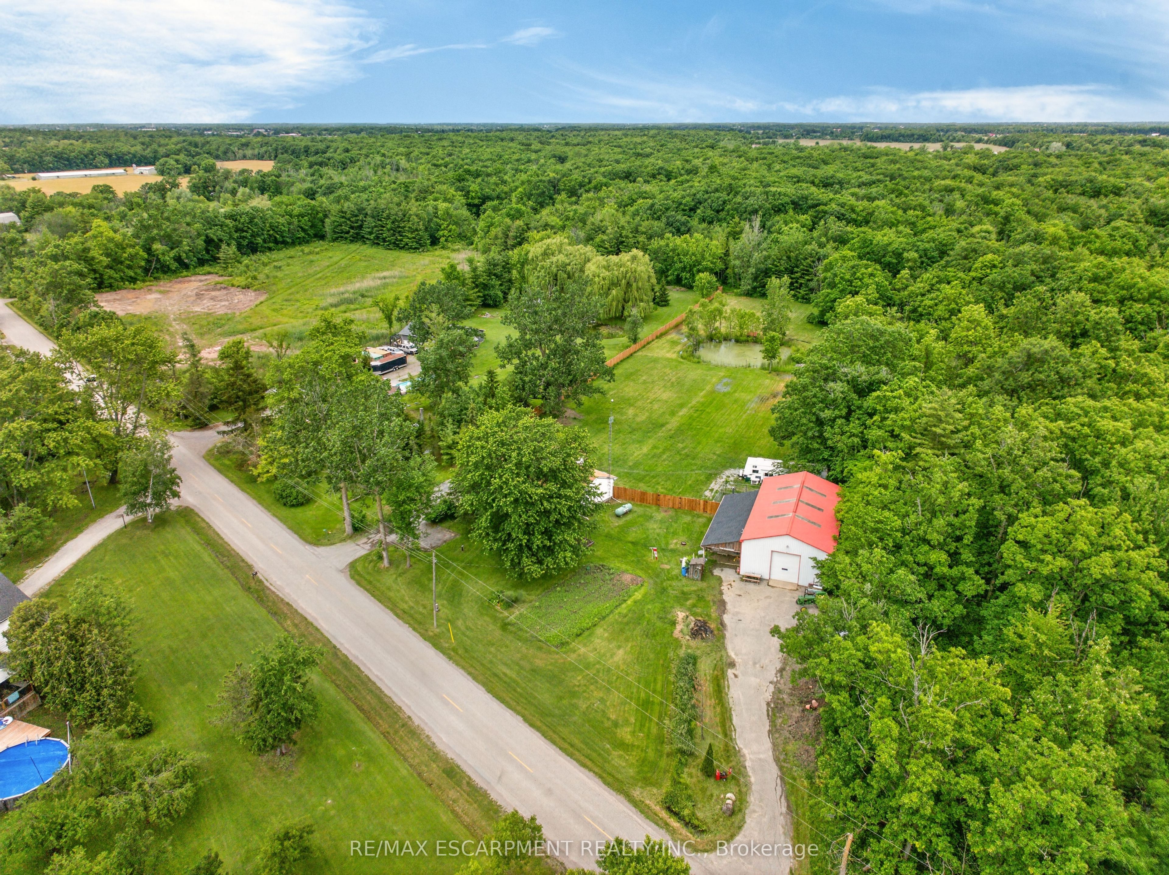 8223 Concession 5 Road Property Photo 1