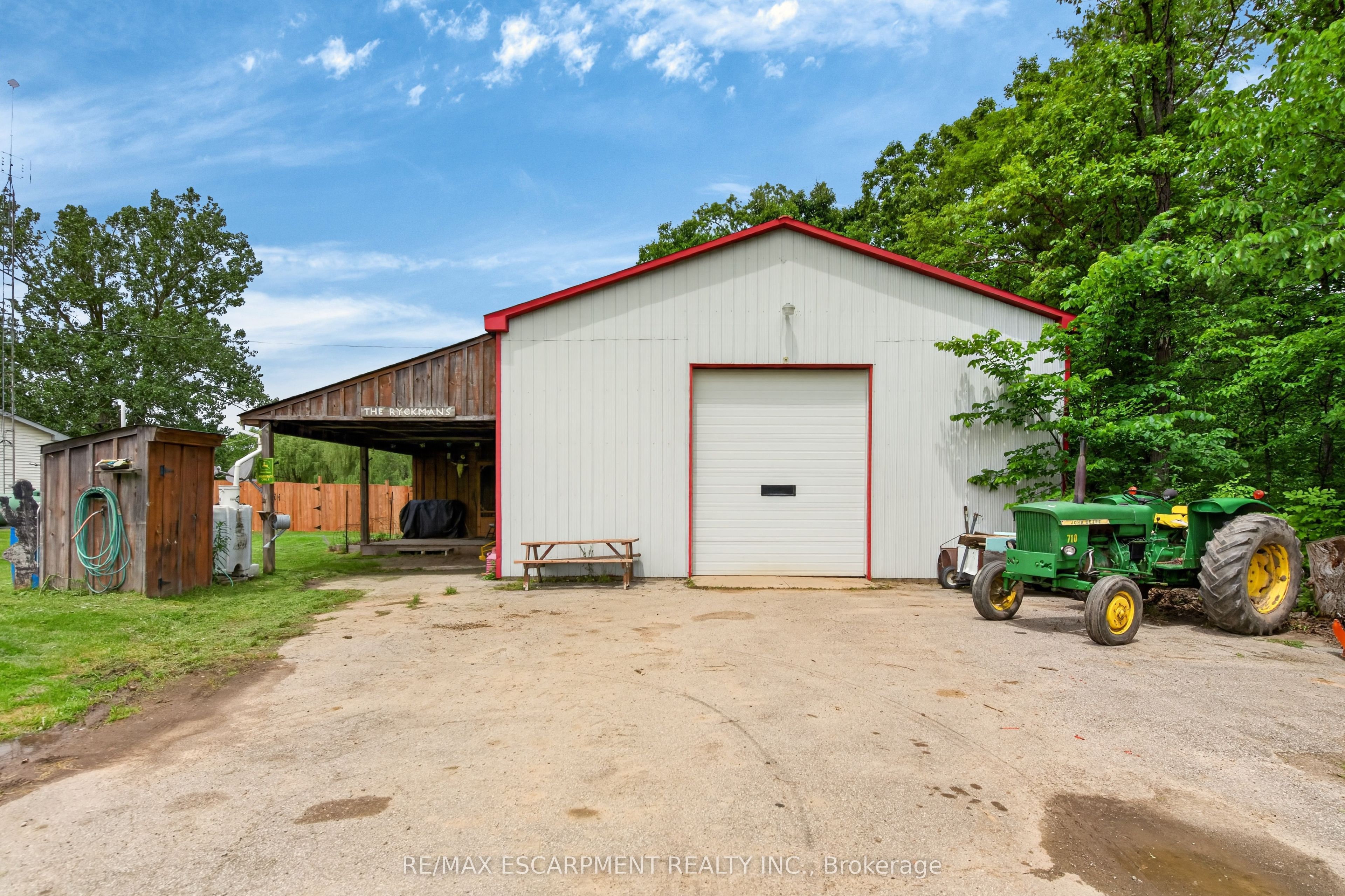 8223 Concession 5 Road Property Photo 3