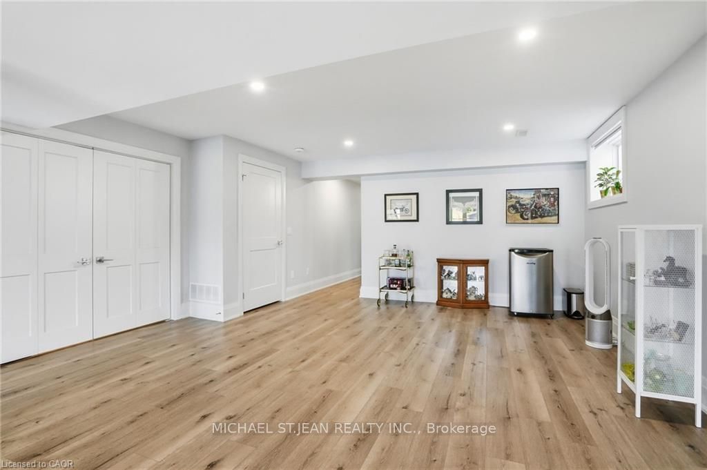 59 Swan Avenue Property Photo 29