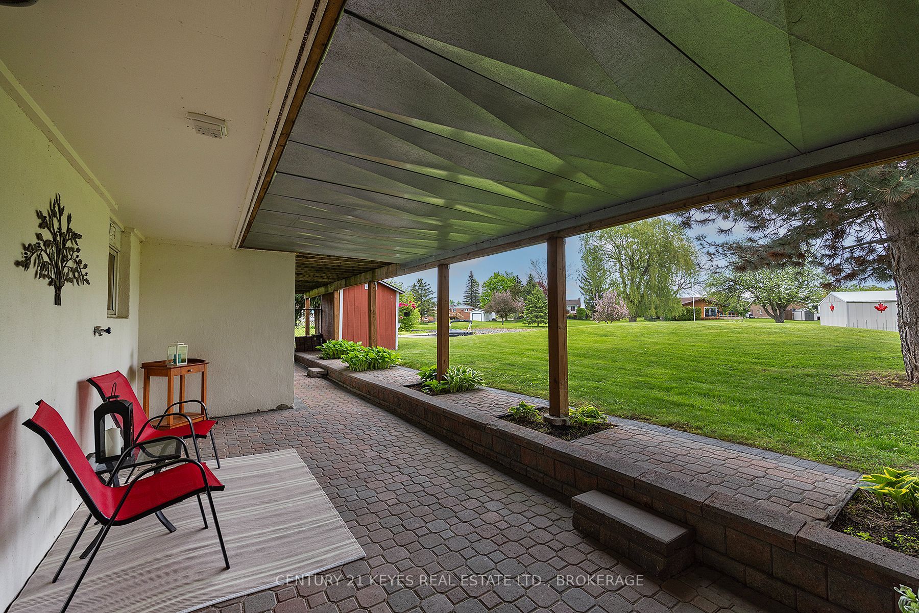 38 Willowbank Road W Property Photo 12