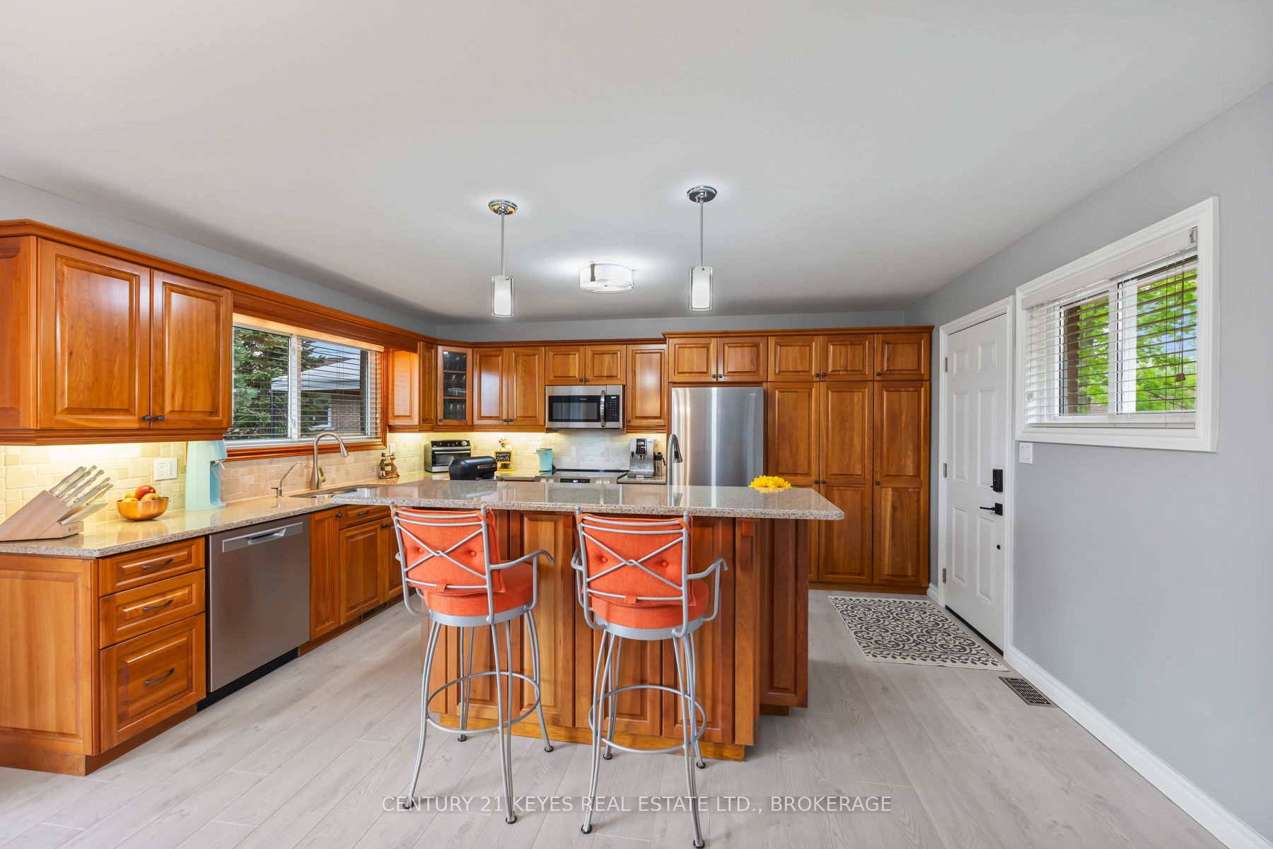 38 Willowbank Road W Property Photo 25