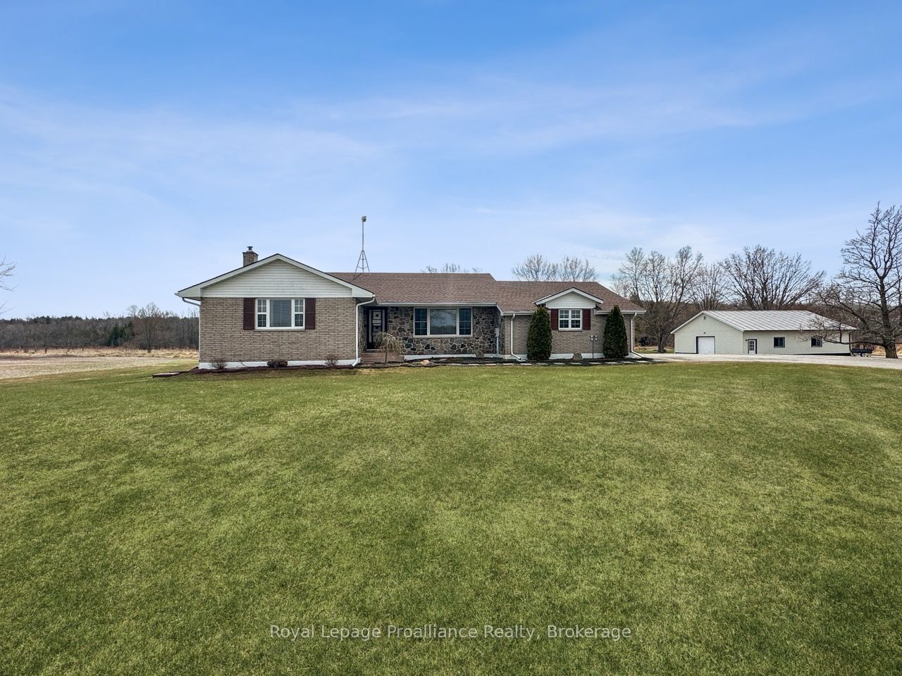 305 Valley Road Property Photo 3