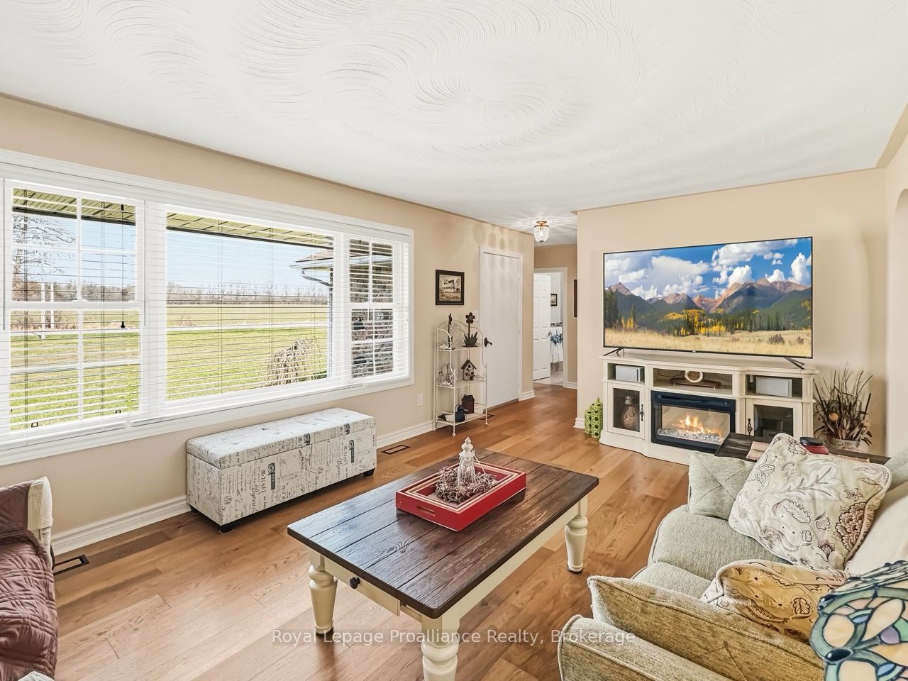 305 Valley Road Property Photo 15