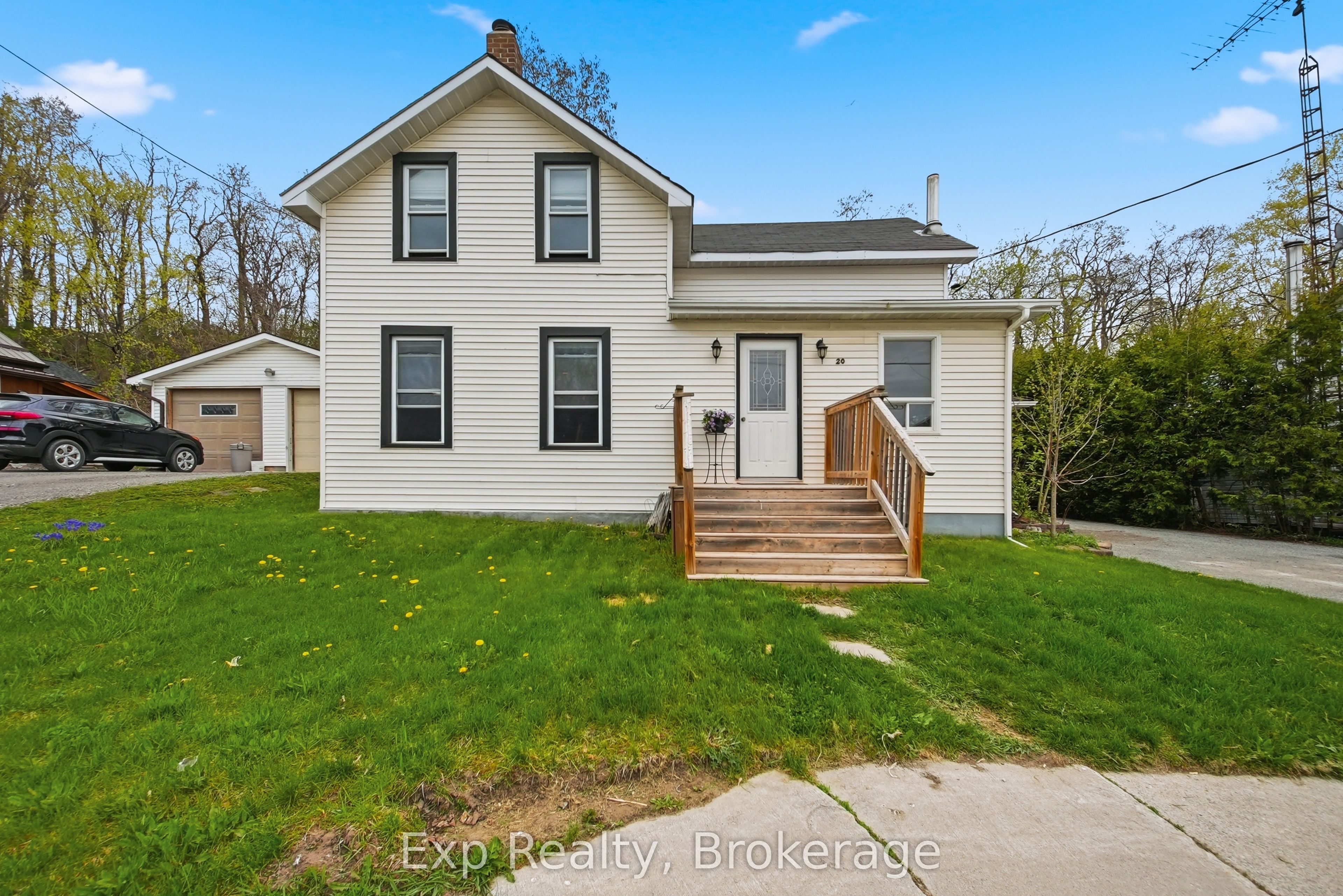 20 Main Street Property Photo 1