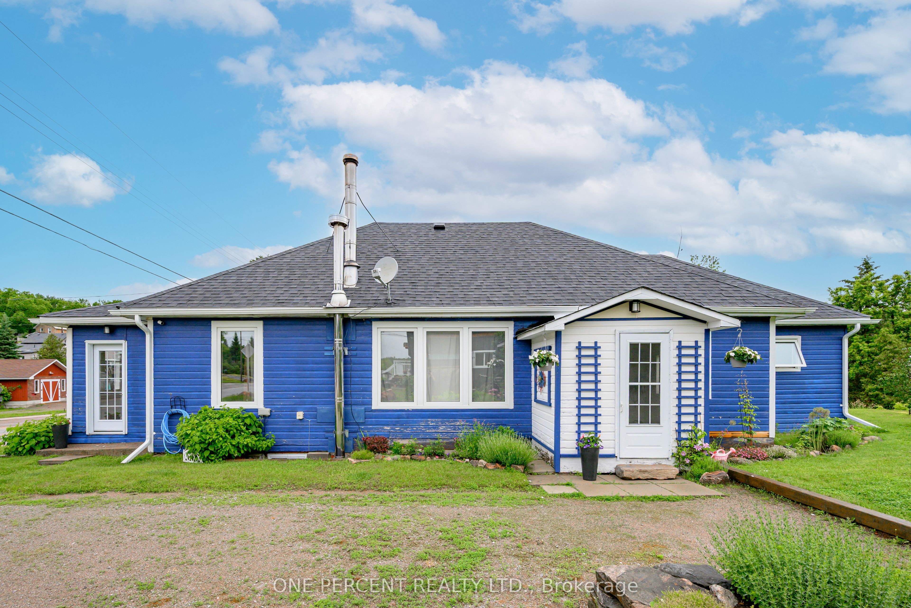 4982 Monck Road Property Photo 6