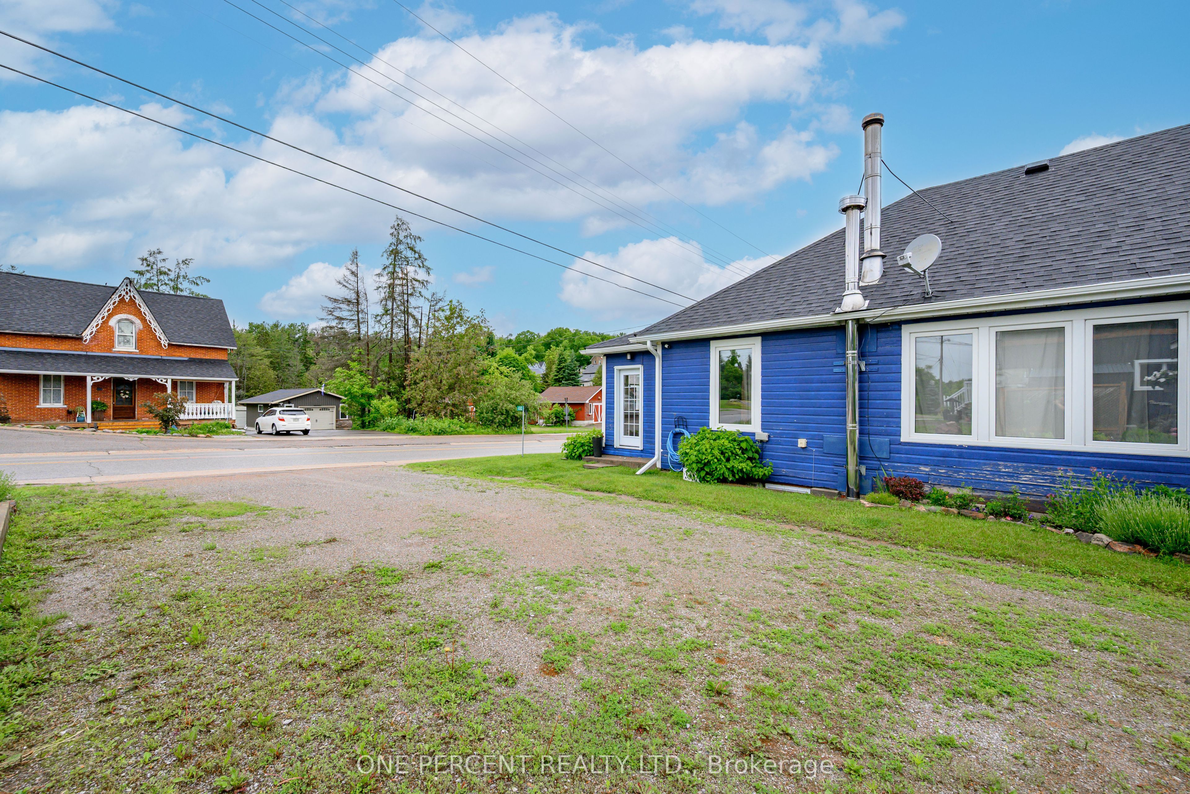 4982 Monck Road Property Photo 8