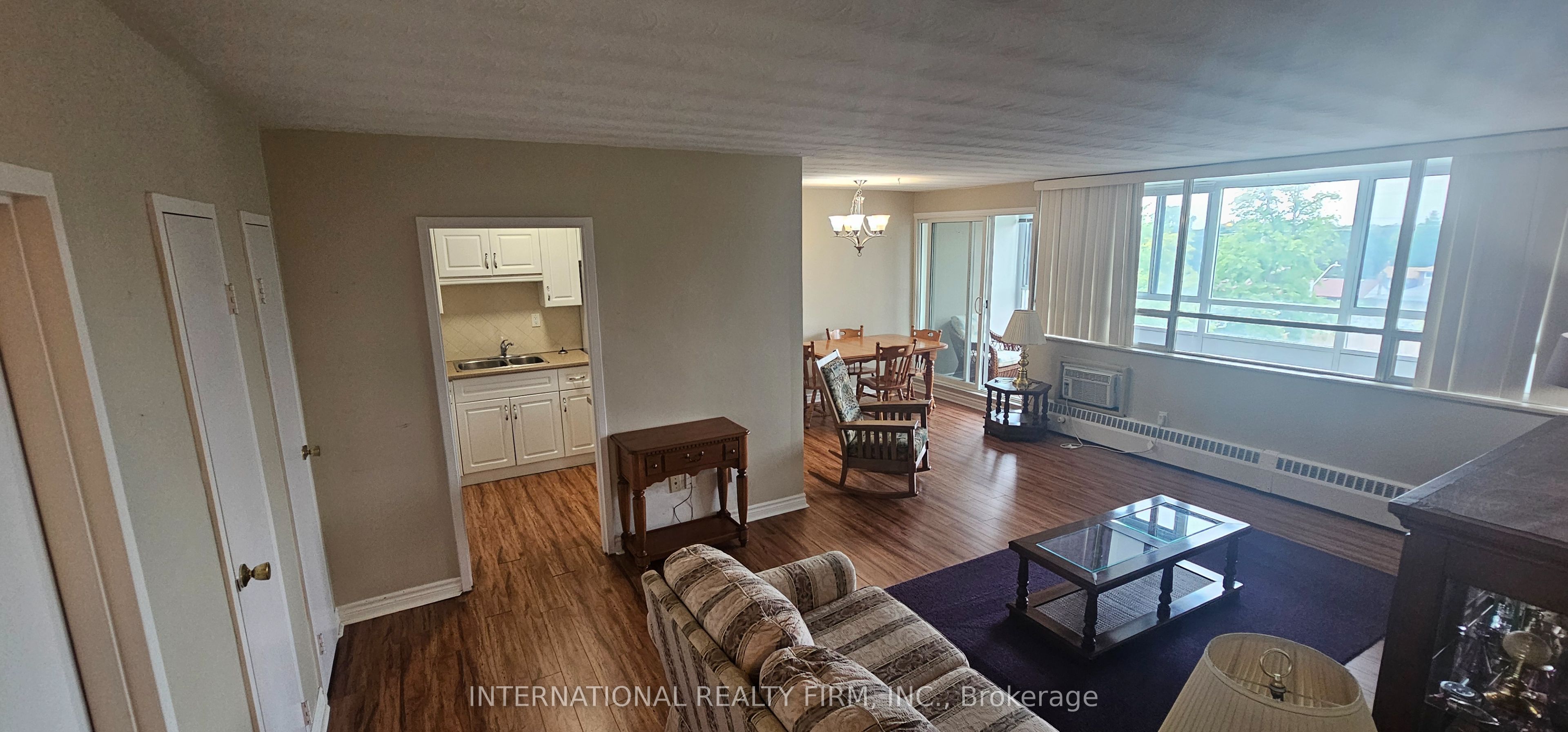 24 Midland Drive 401 Property Photo 14