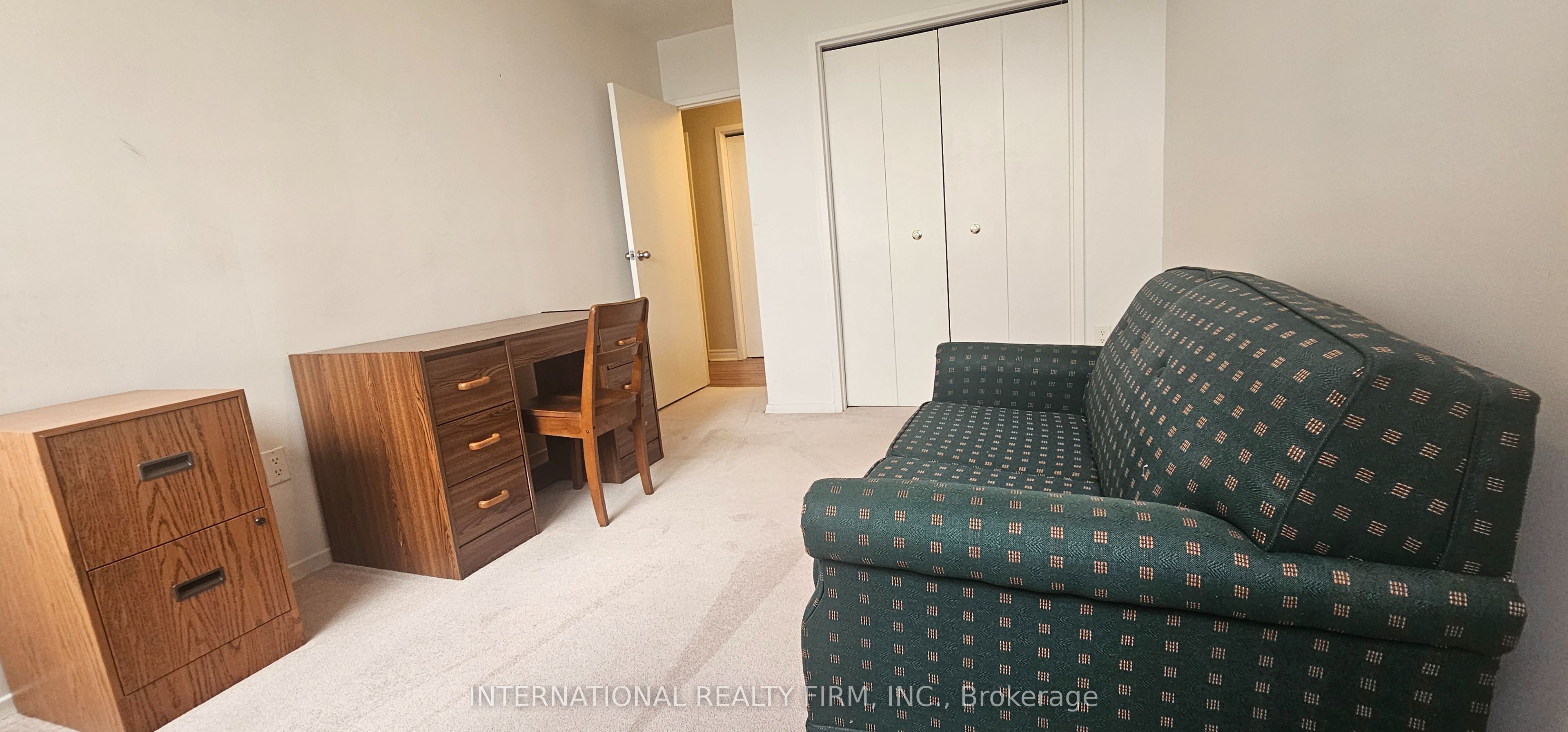 24 Midland Drive 401 Property Photo 22