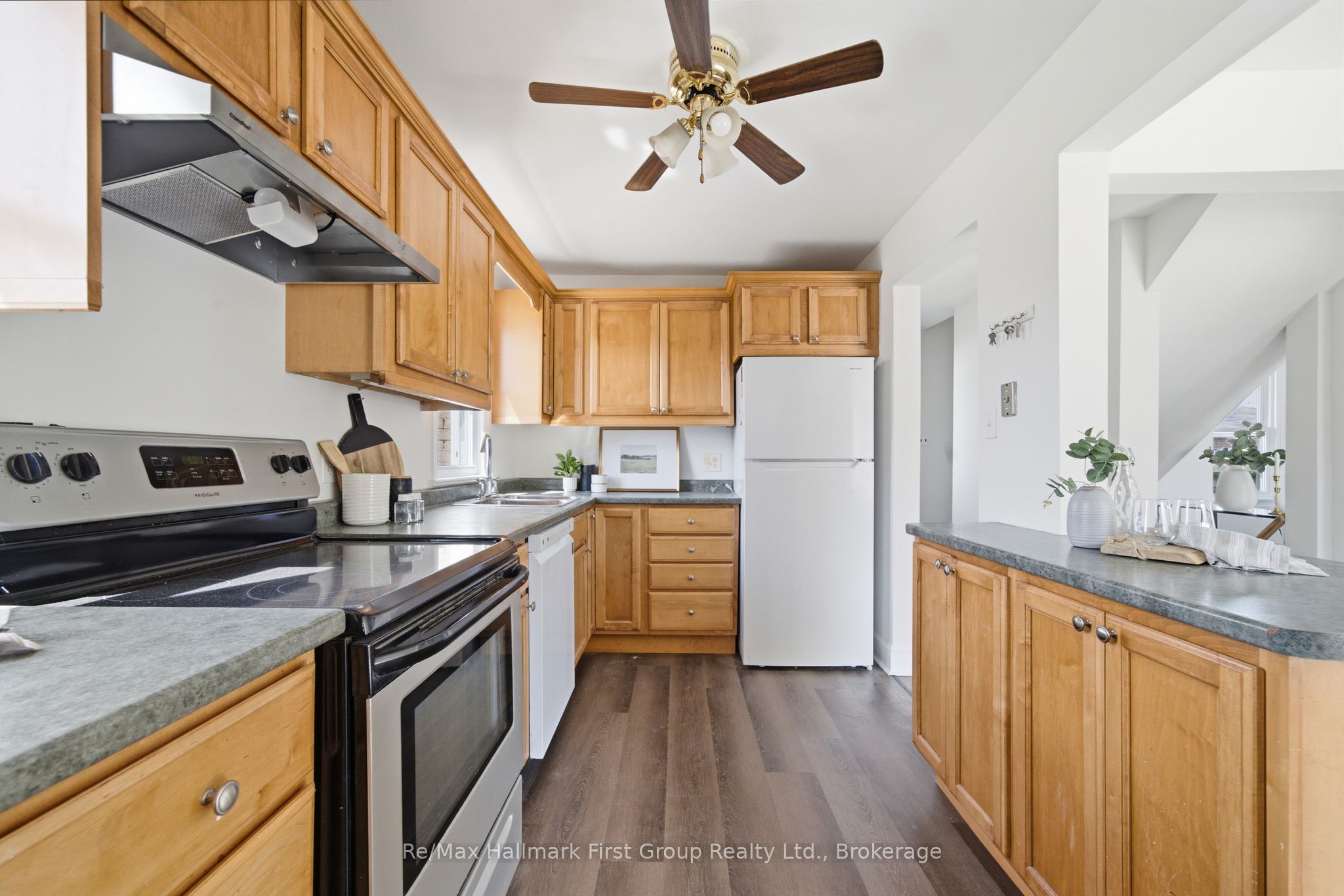 573 Sinclair Street Property Photo 4