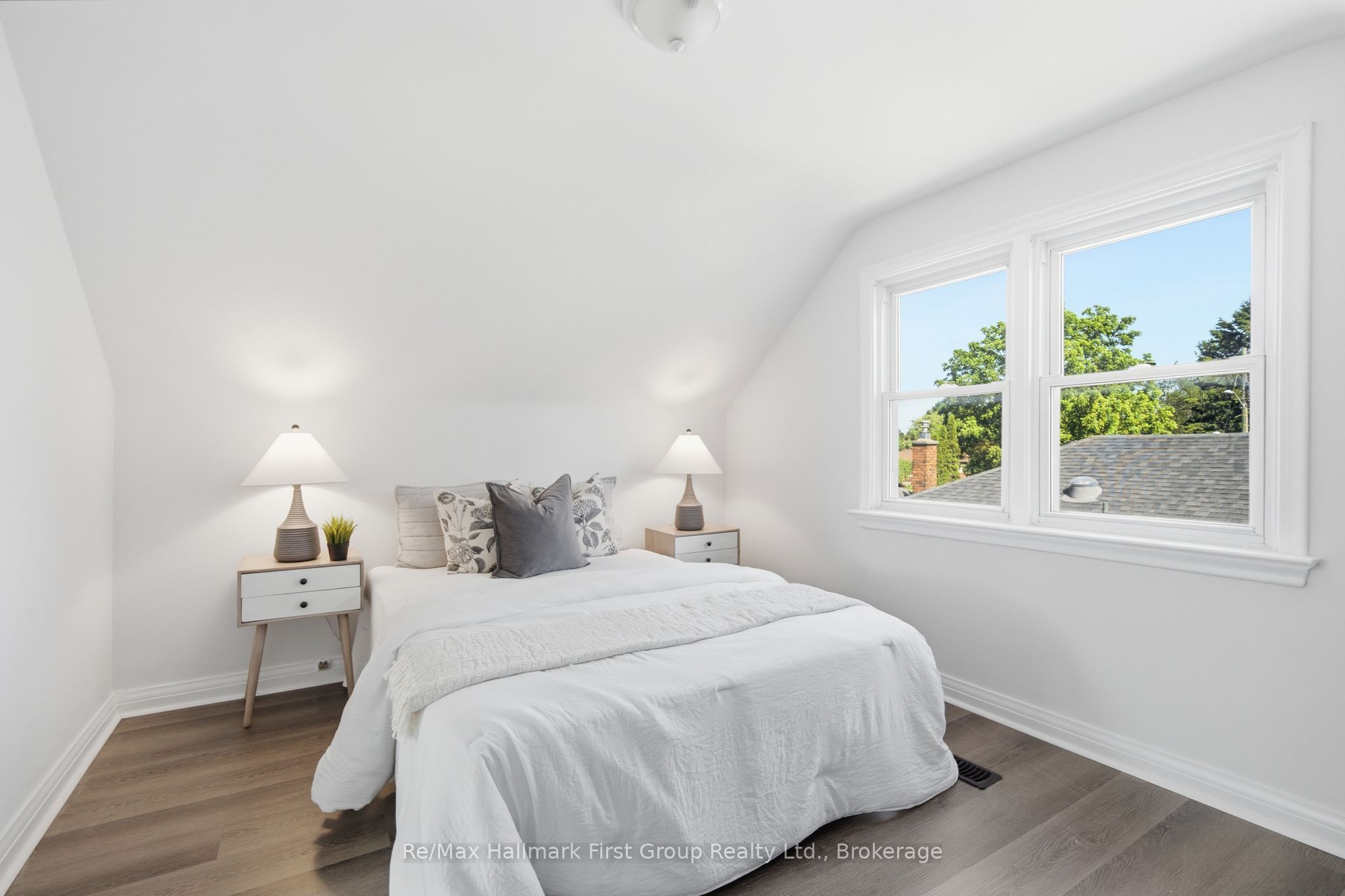 573 Sinclair Street Property Photo 20