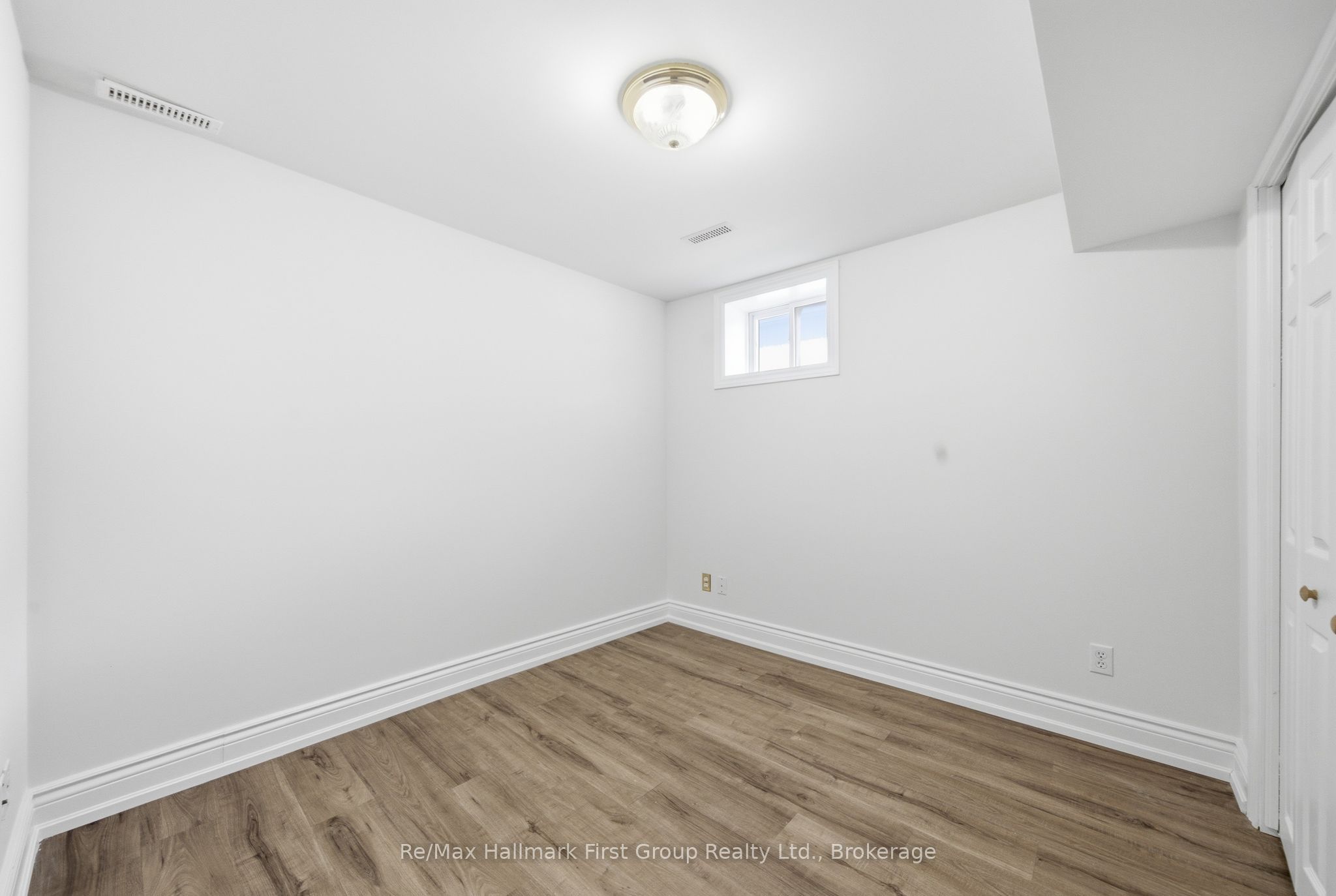 573 Sinclair Street Property Photo 27