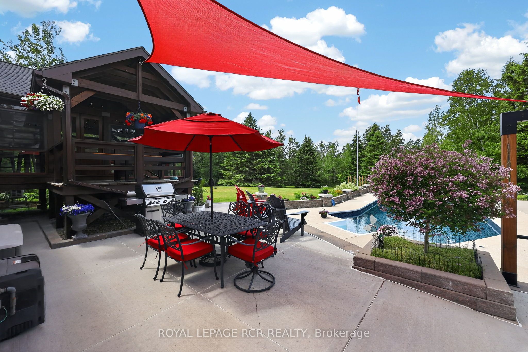 386237 20 Sideroad Property Photo 37