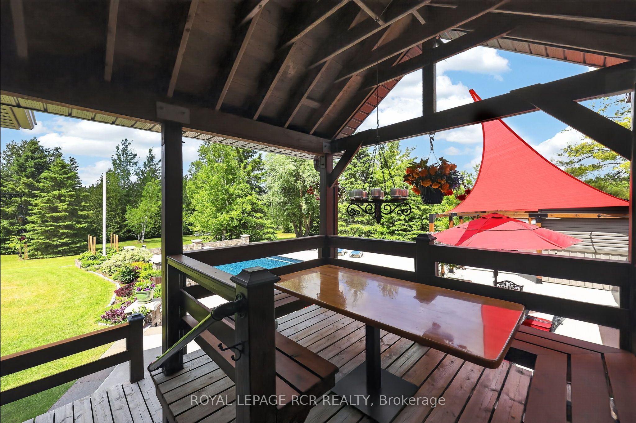 386237 20 Sideroad Property Photo 43