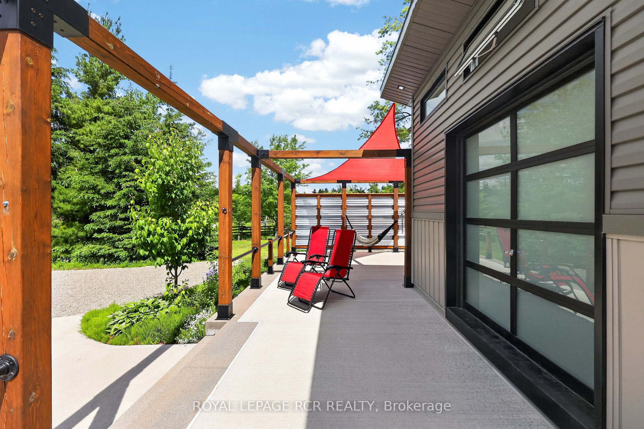 386237 20 Sideroad Property Photo 44