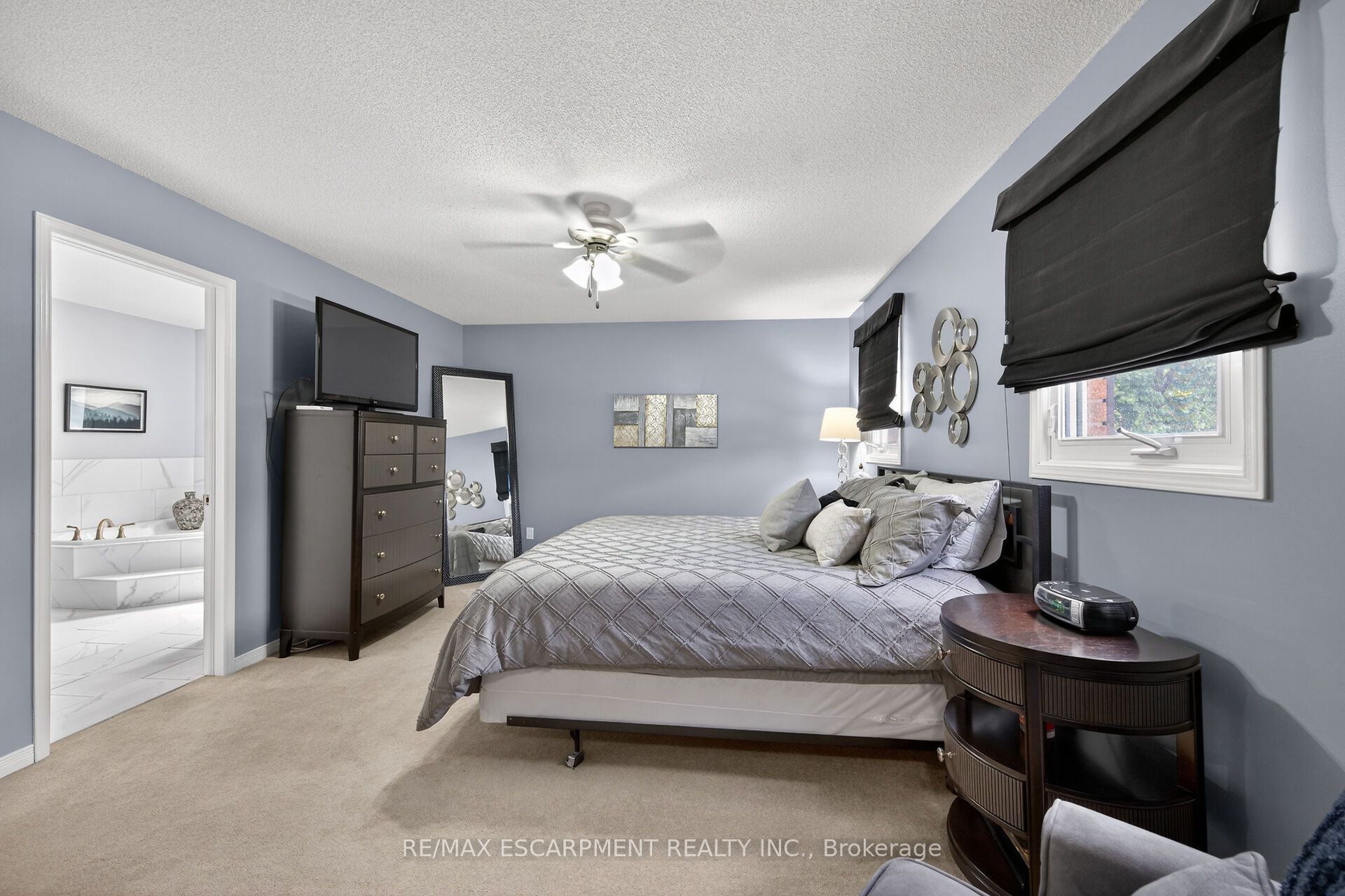 32 Symphony Place Property Photo 21