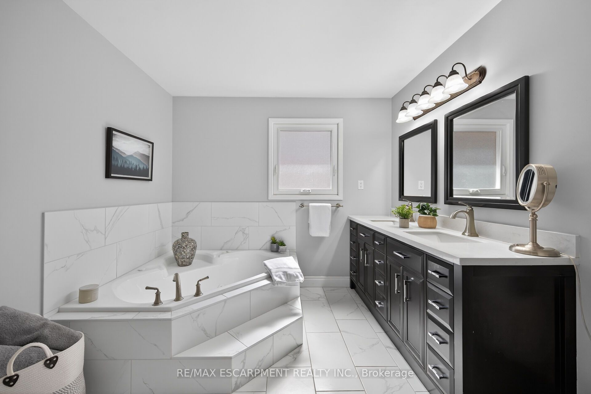 32 Symphony Place Property Photo 23