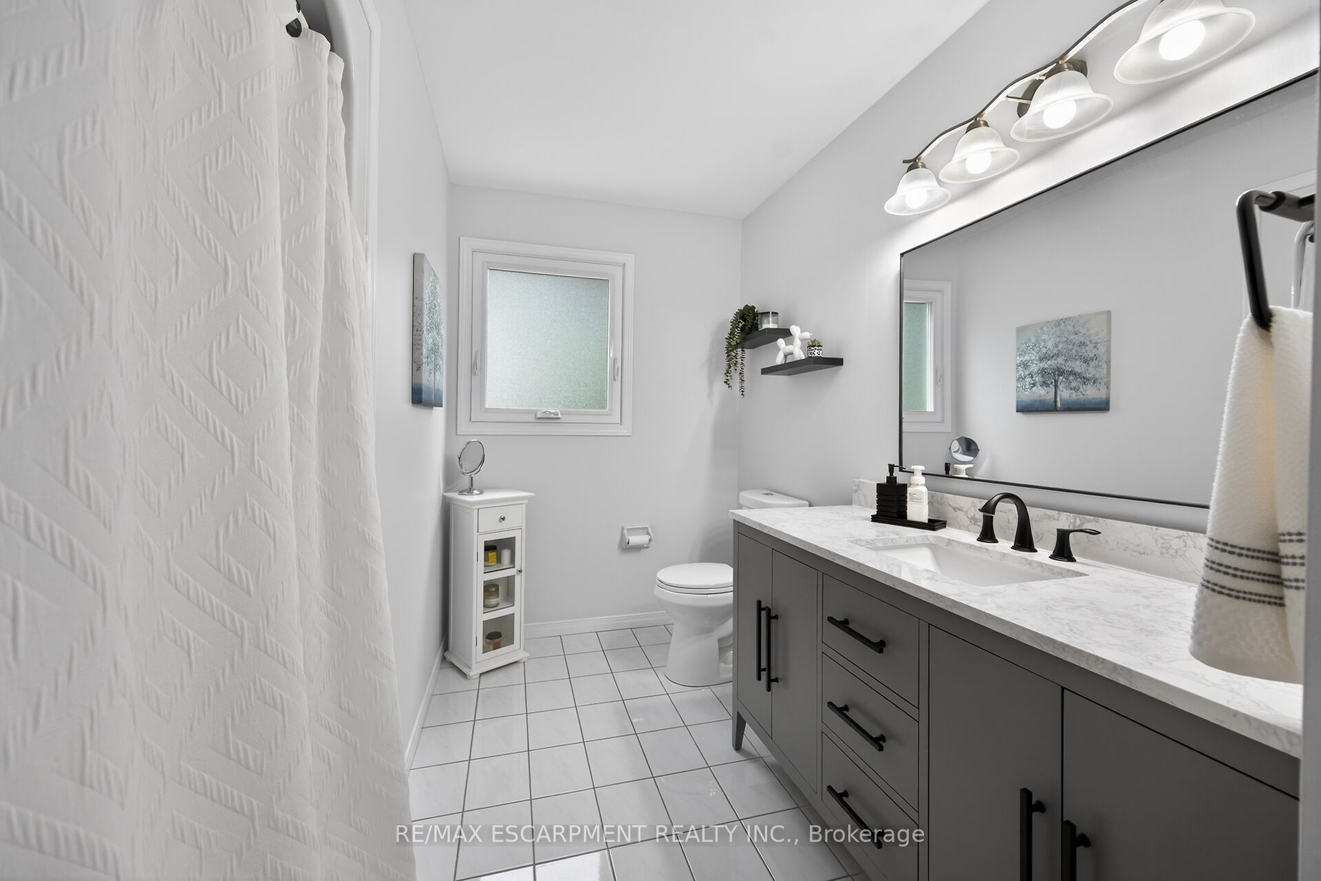 32 Symphony Place Property Photo 27