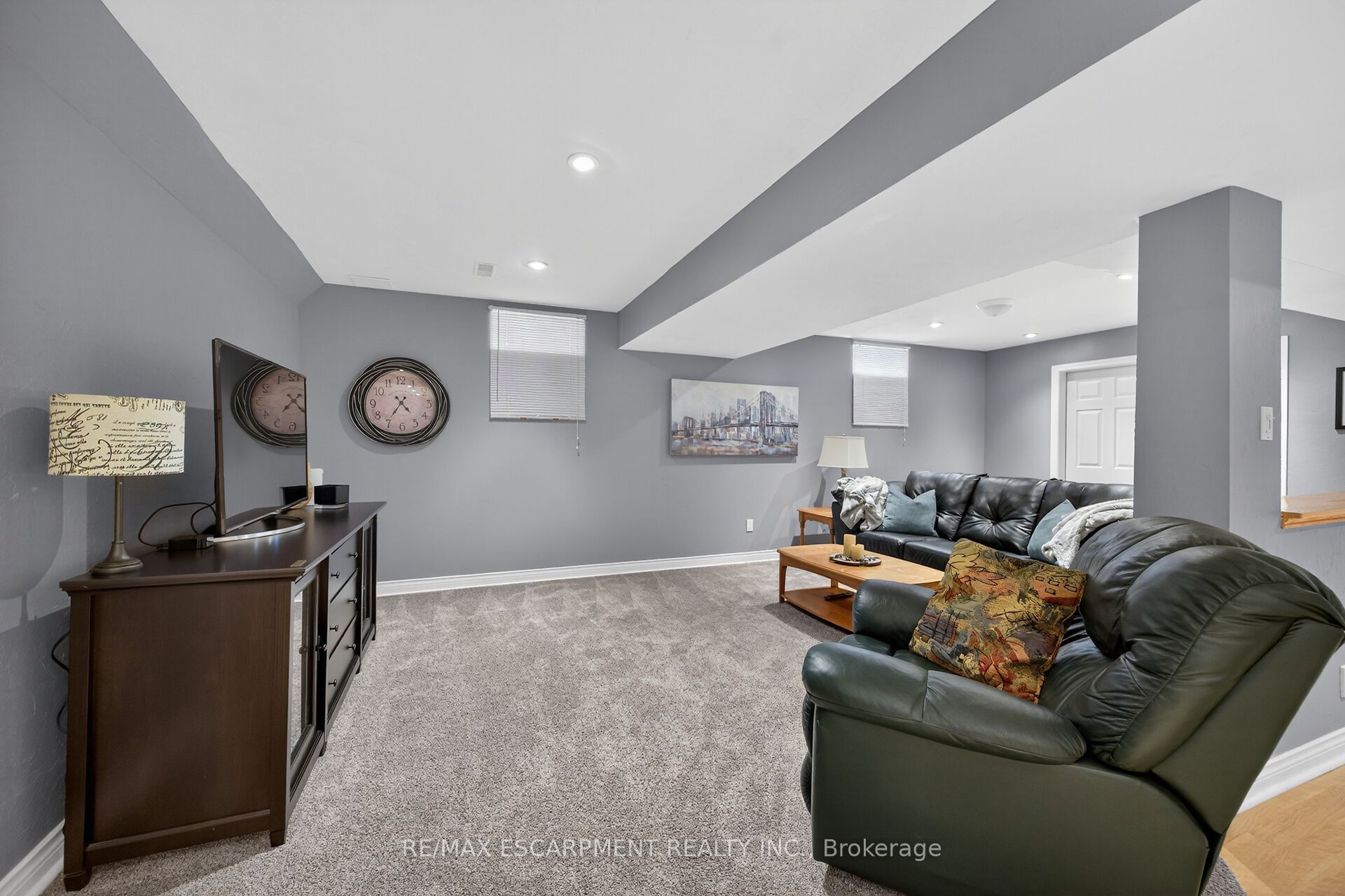 32 Symphony Place Property Photo 33