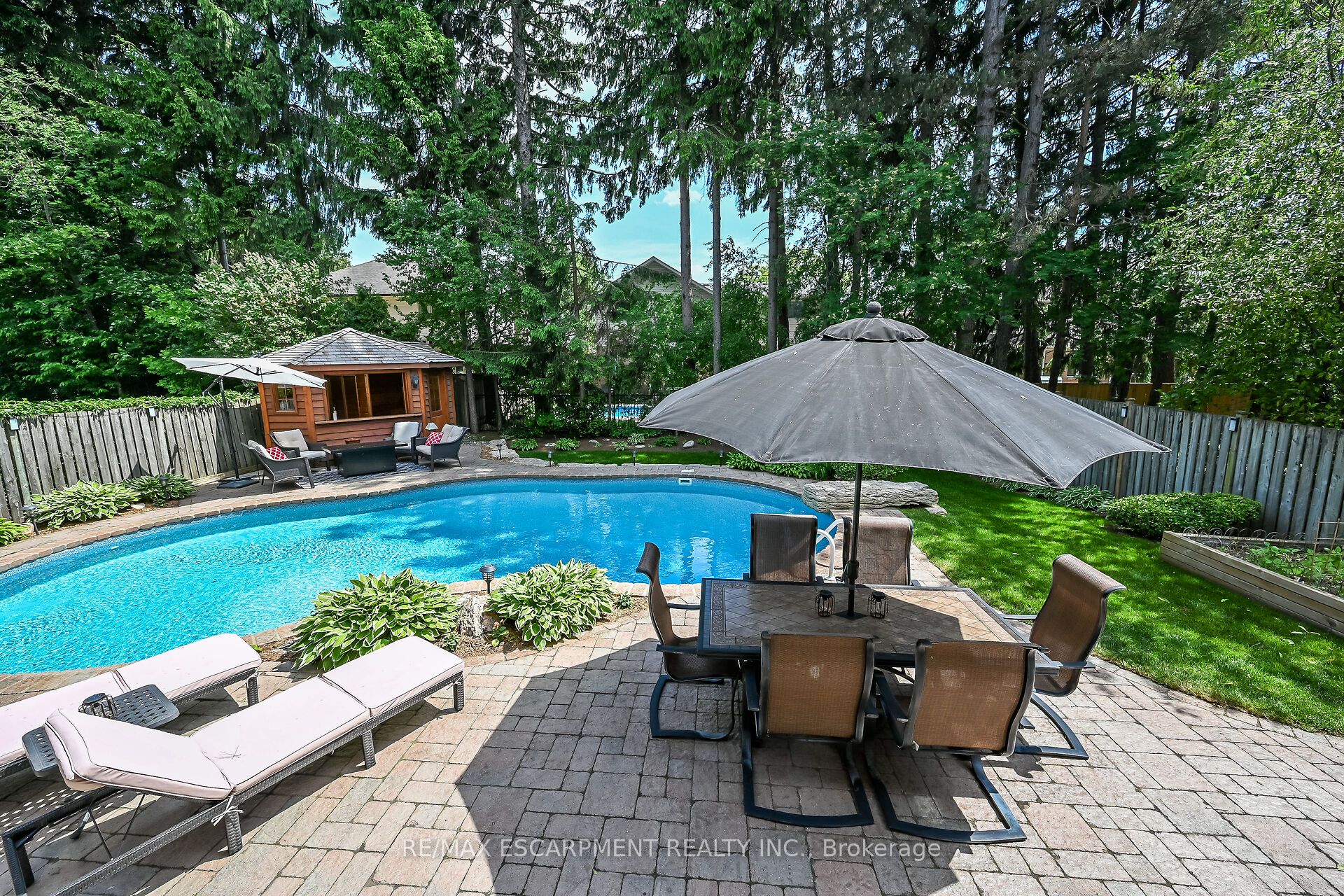 32 Symphony Place Property Photo 44