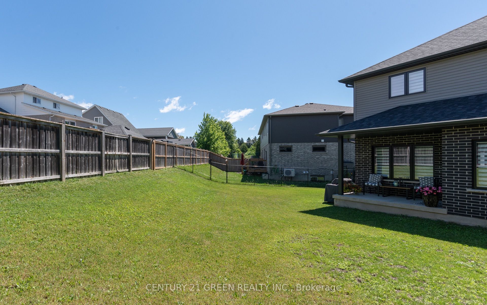 51 Crab Apple Court Property Photo 11
