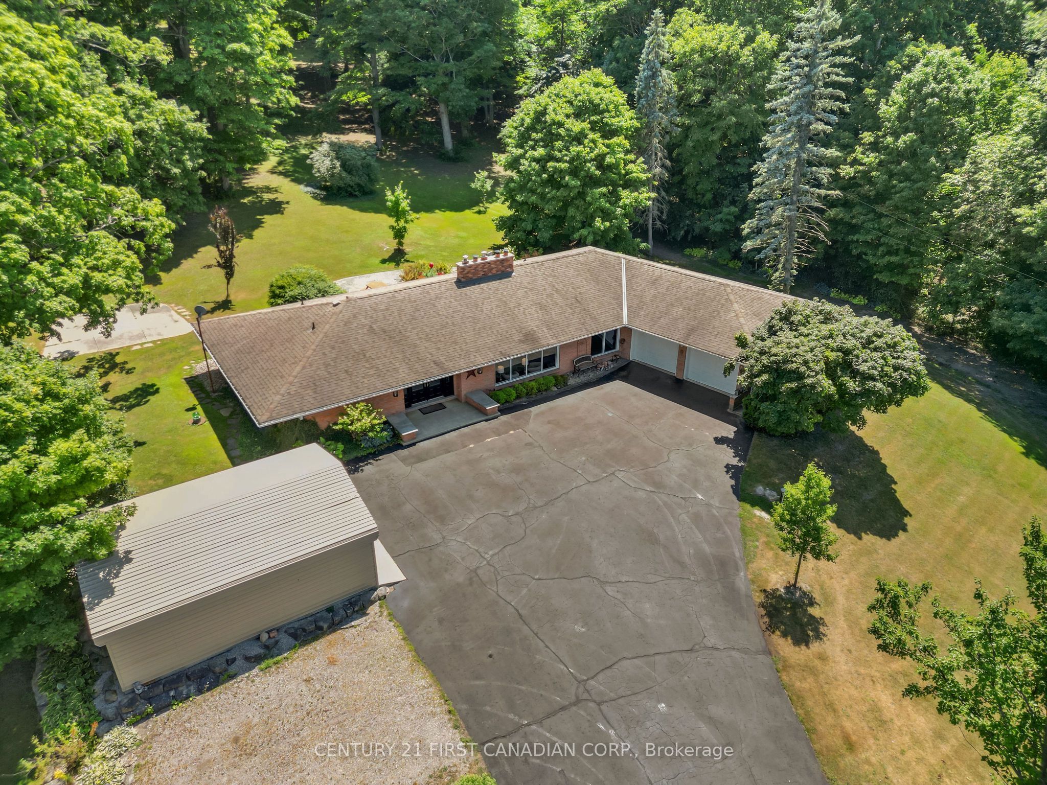 14519 Elginfield Road Property Photo 2