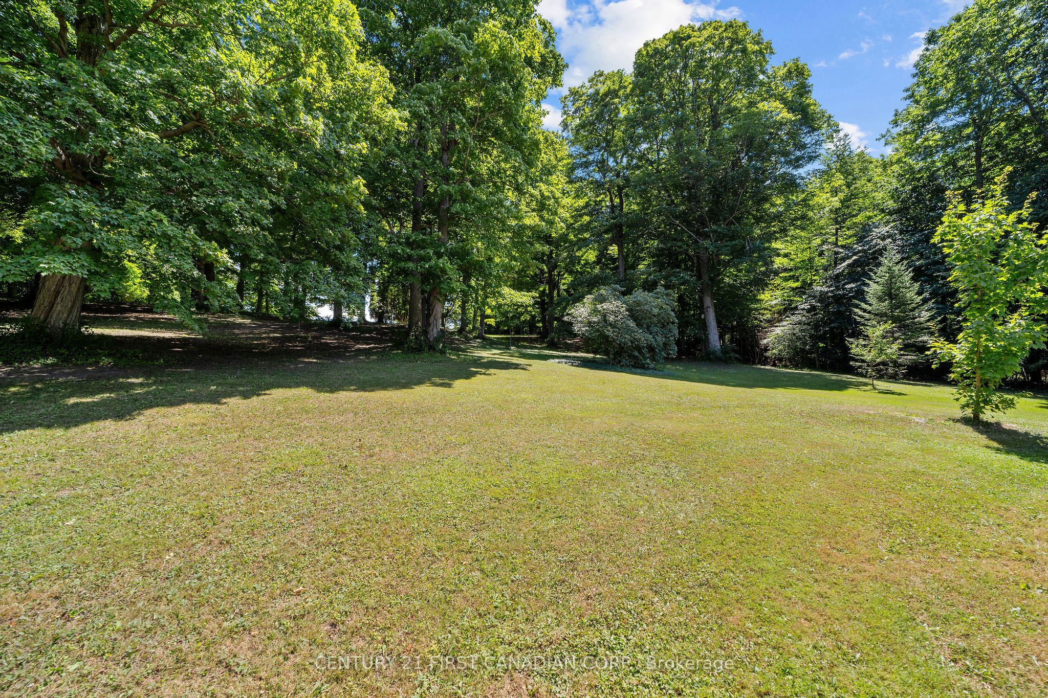 14519 Elginfield Road Property Photo 9