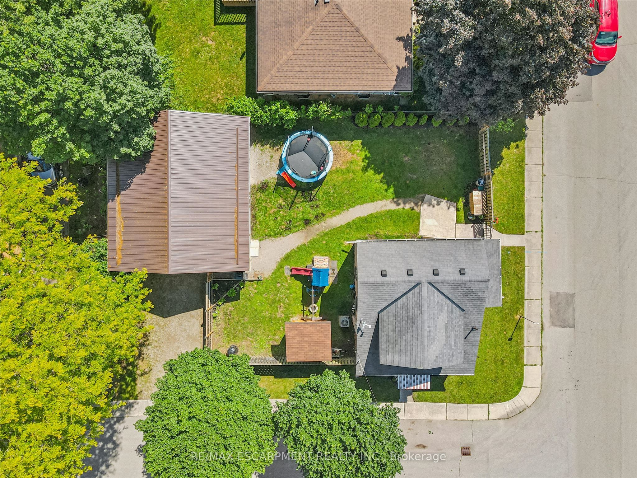 8 Cross Street Property Photo 1