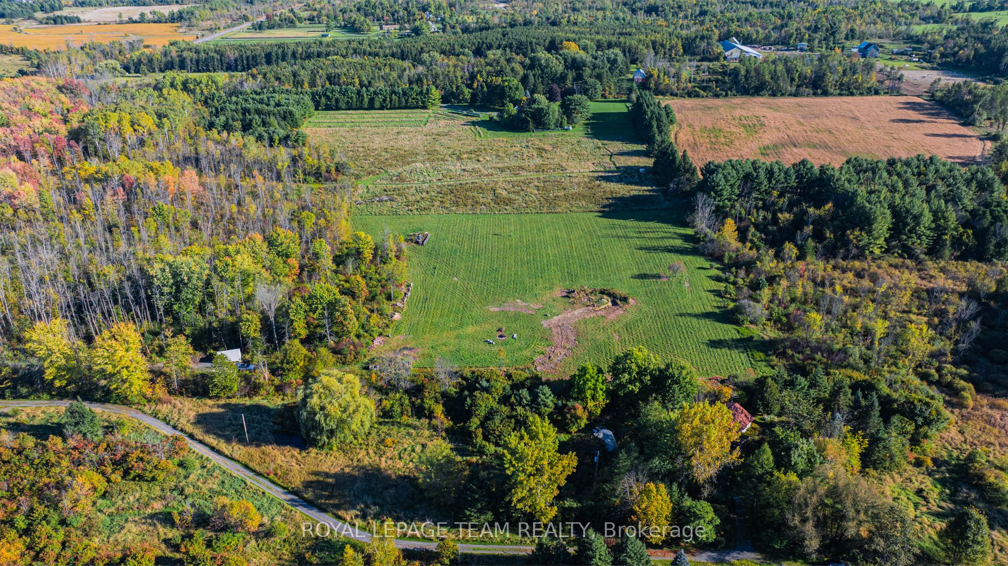 2591 Sixth Line Road Property Photo 12