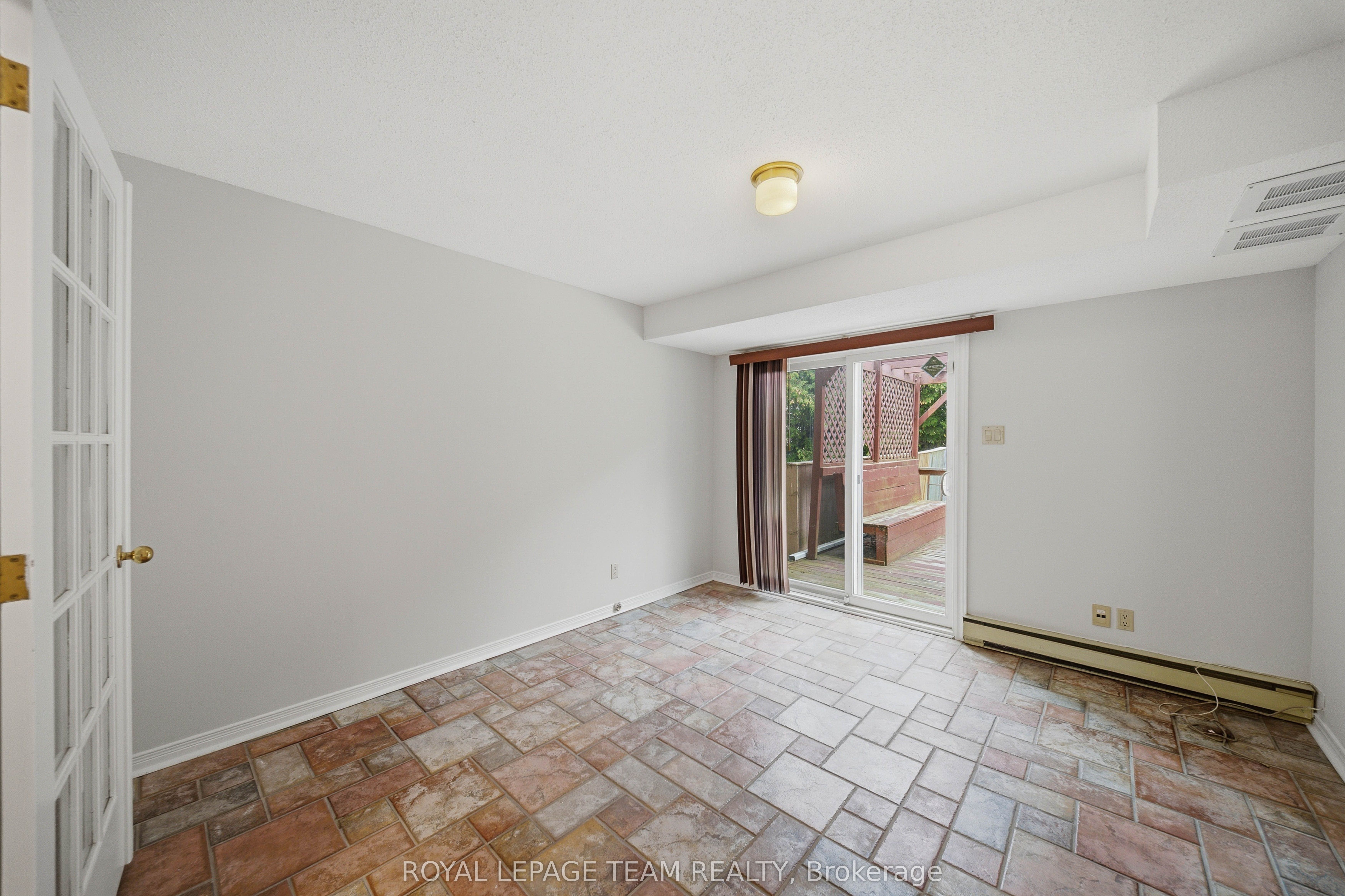 18 Arbordale Crescent Property Photo 8