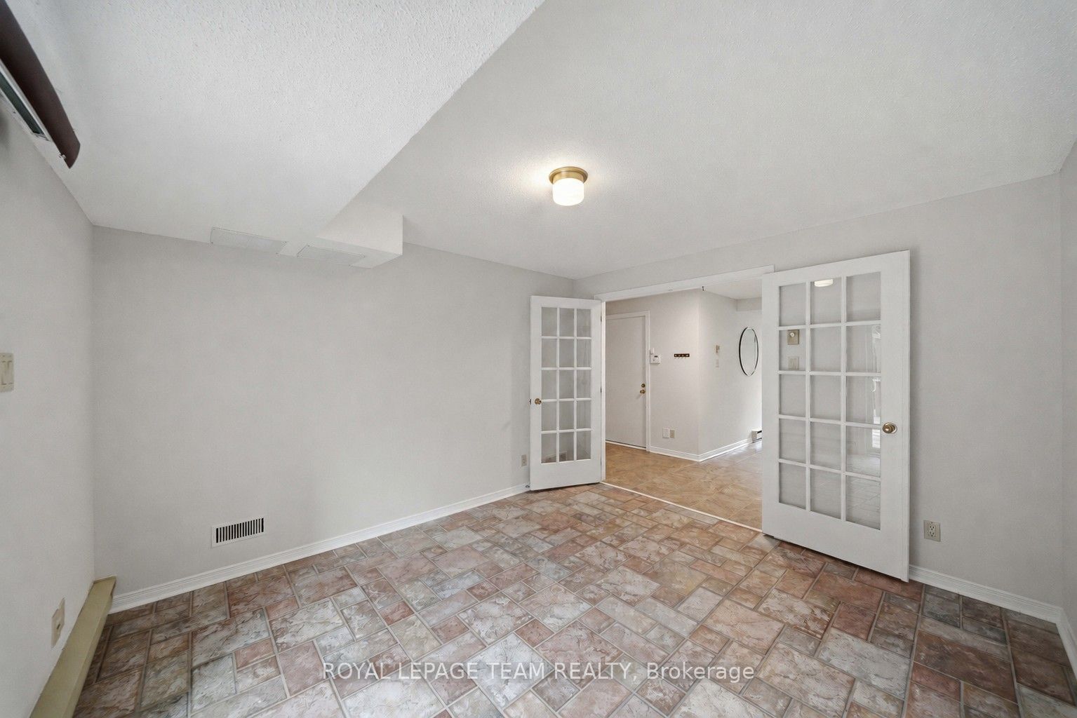 18 Arbordale Crescent Property Photo 10