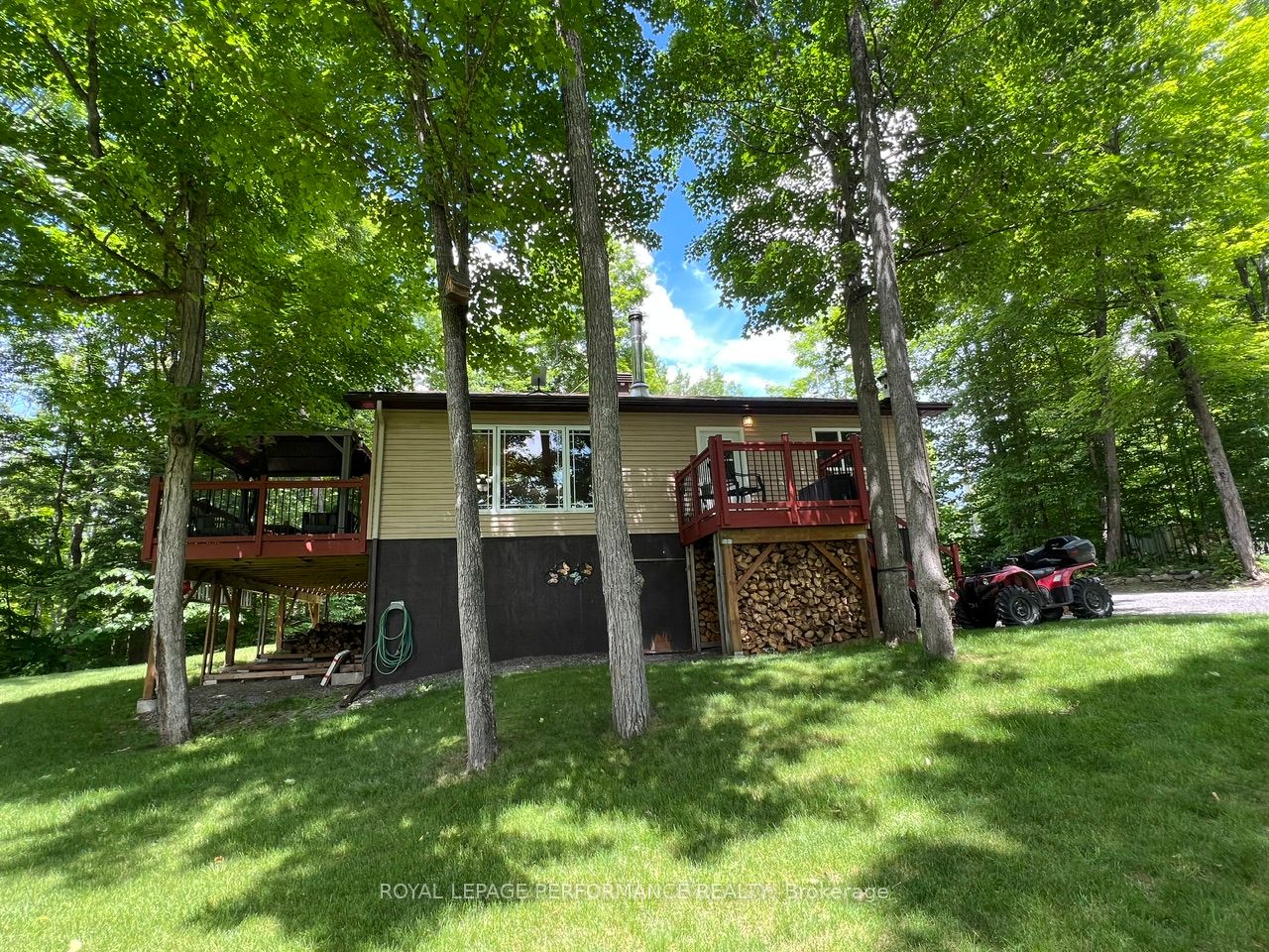253 Lacourse Lane Property Photo 1