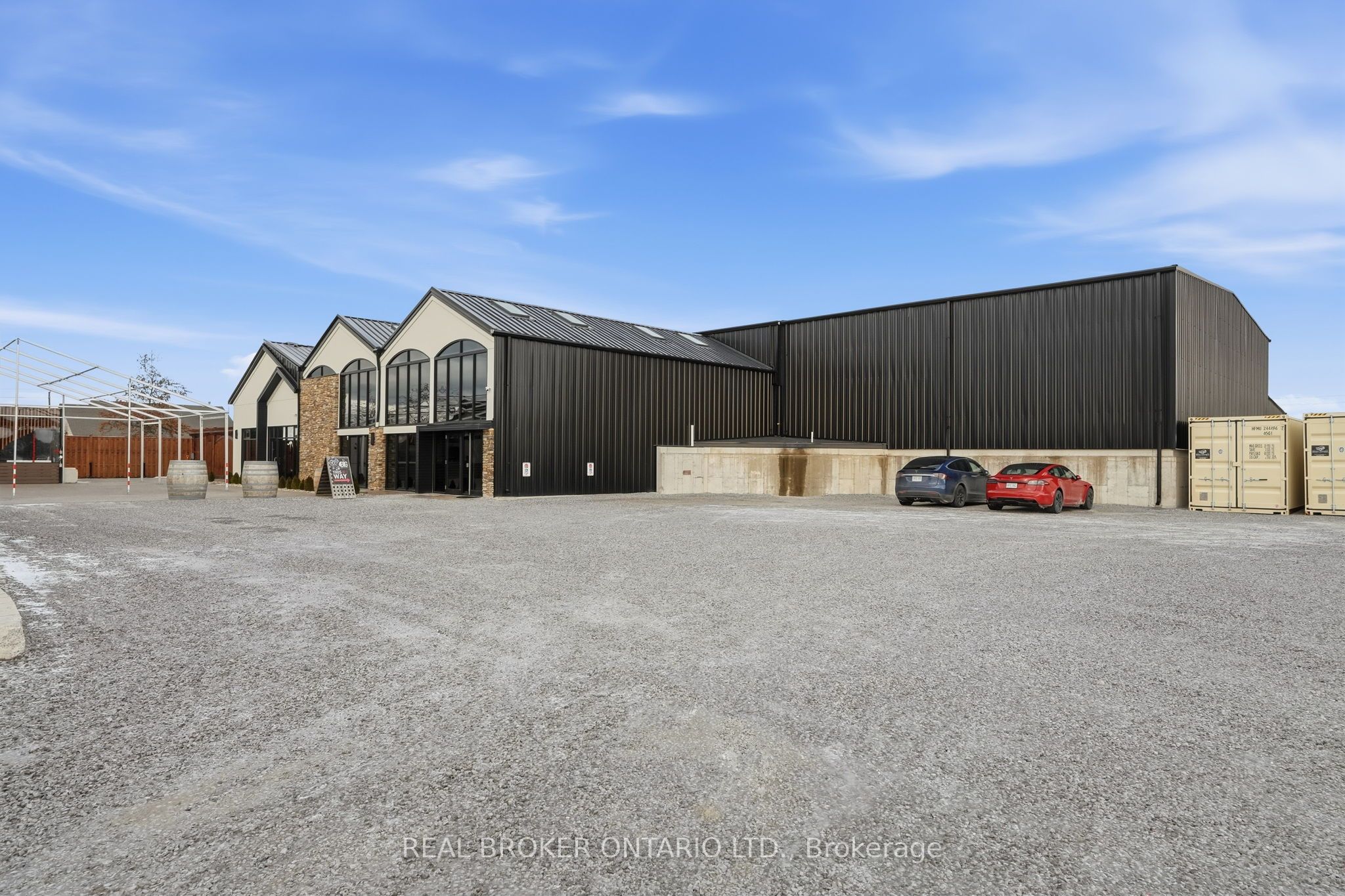 823 6 Line Property Photo 5