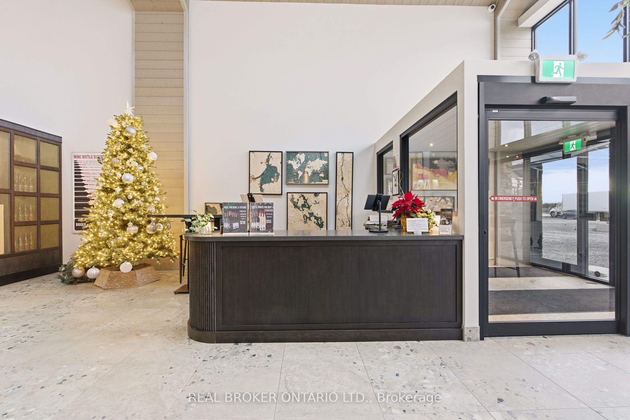 823 6 Line Property Photo 12