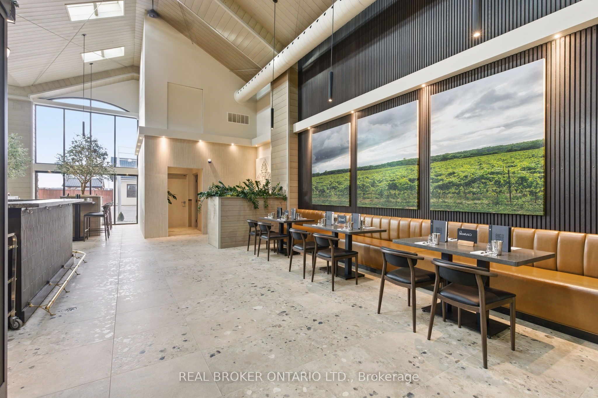 823 6 Line Property Photo 18